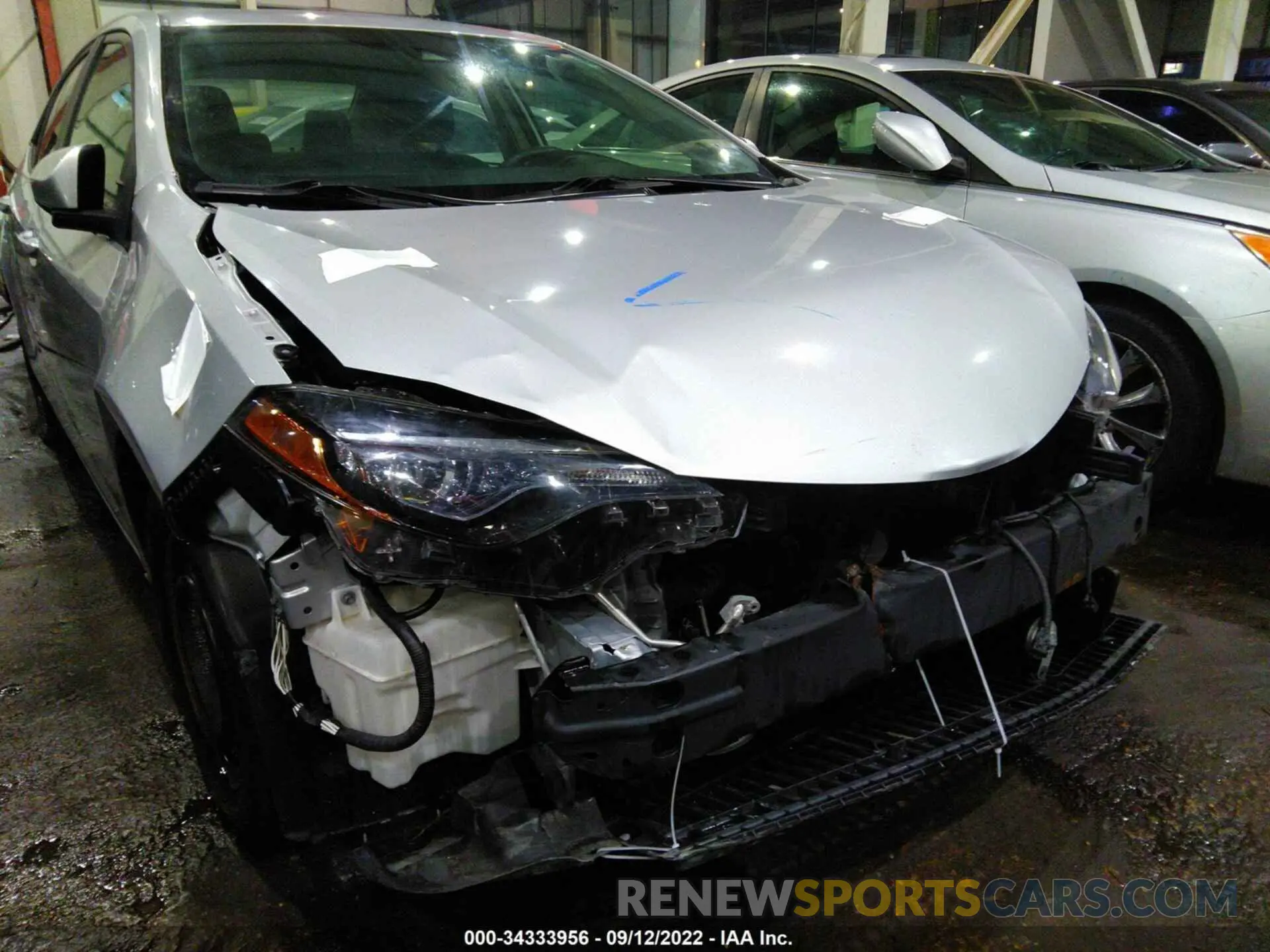 6 Photograph of a damaged car 001BURHE5KC195409 TOYOTA COROLLA 2019