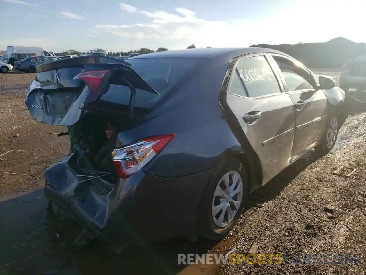 4 Photograph of a damaged car 2T1BPRHE2KC185590 TOYOTA COROLLA 2019