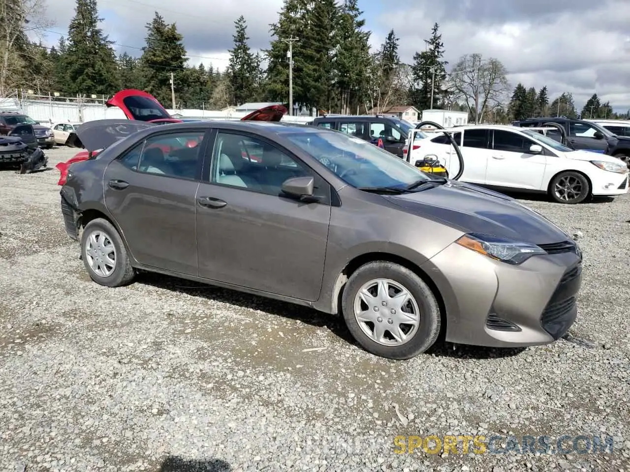 4 Photograph of a damaged car 2T1BPRHE2KC214067 TOYOTA COROLLA 2019
