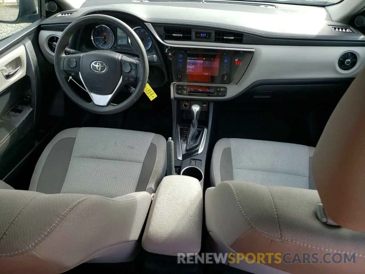 8 Photograph of a damaged car 2T1BPRHE2KC214067 TOYOTA COROLLA 2019