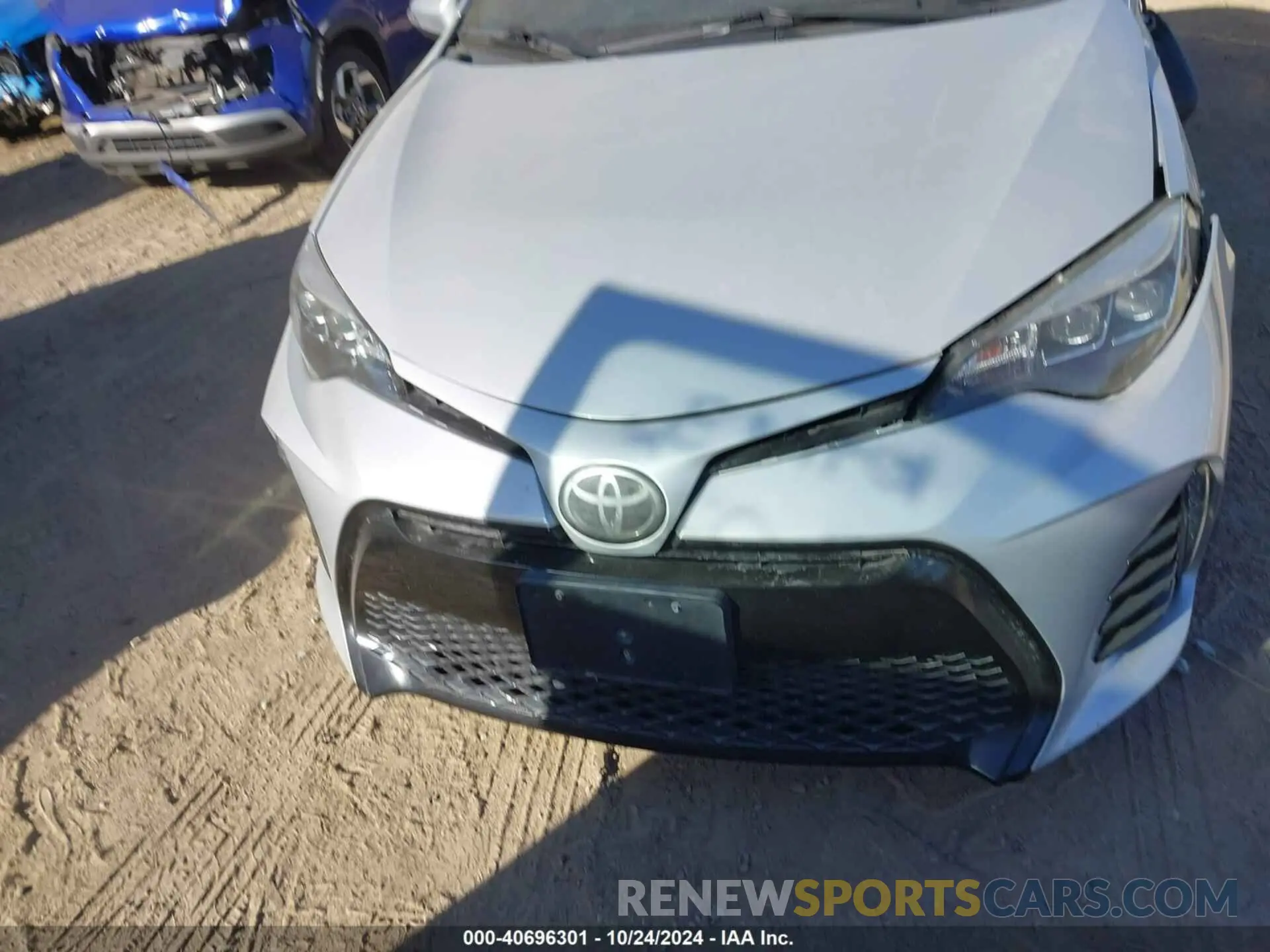 12 Photograph of a damaged car 2T1BURHE0KC126045 TOYOTA COROLLA 2019