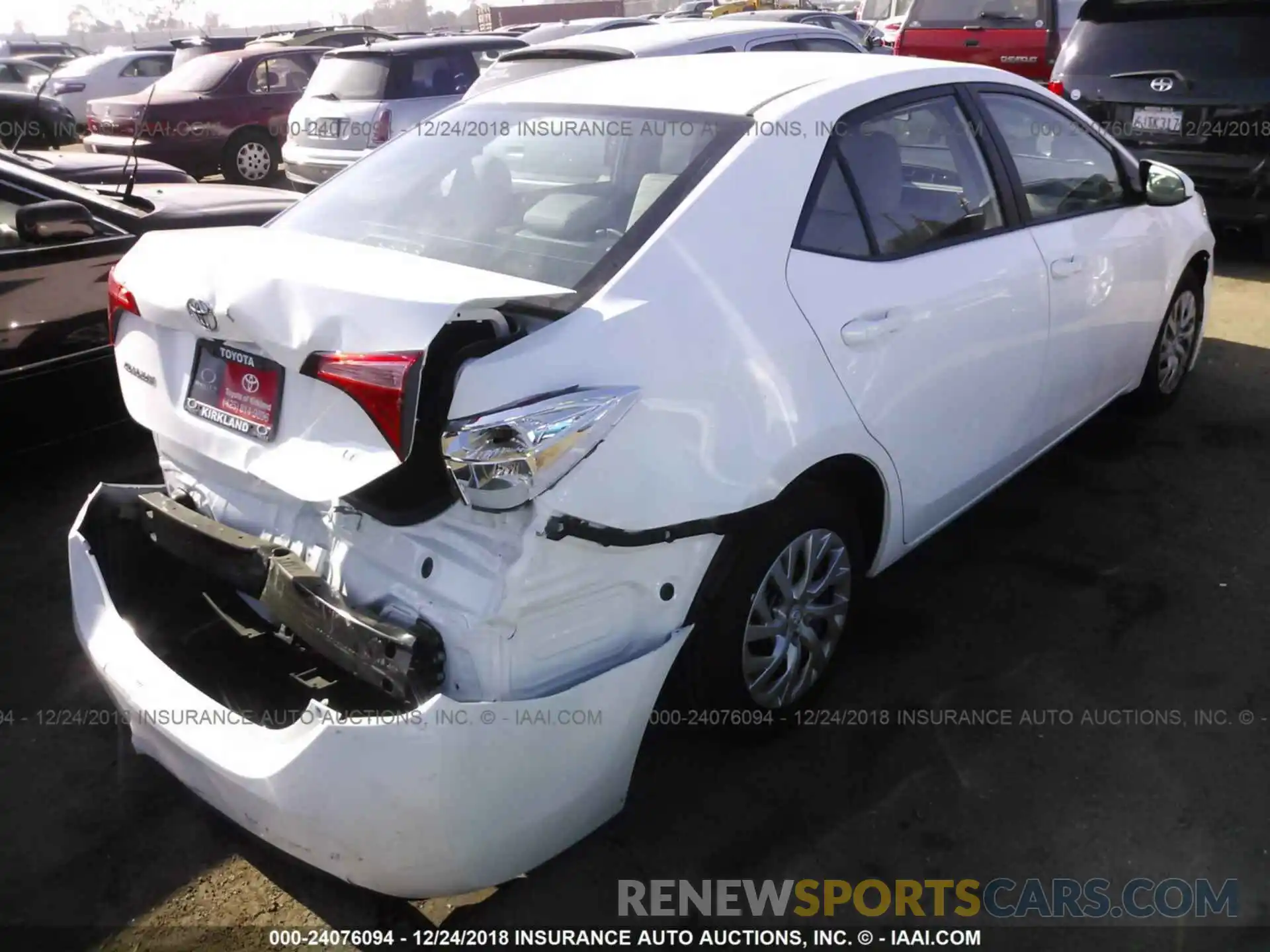 4 Photograph of a damaged car 2T1BURHE0KC126207 TOYOTA COROLLA 2019