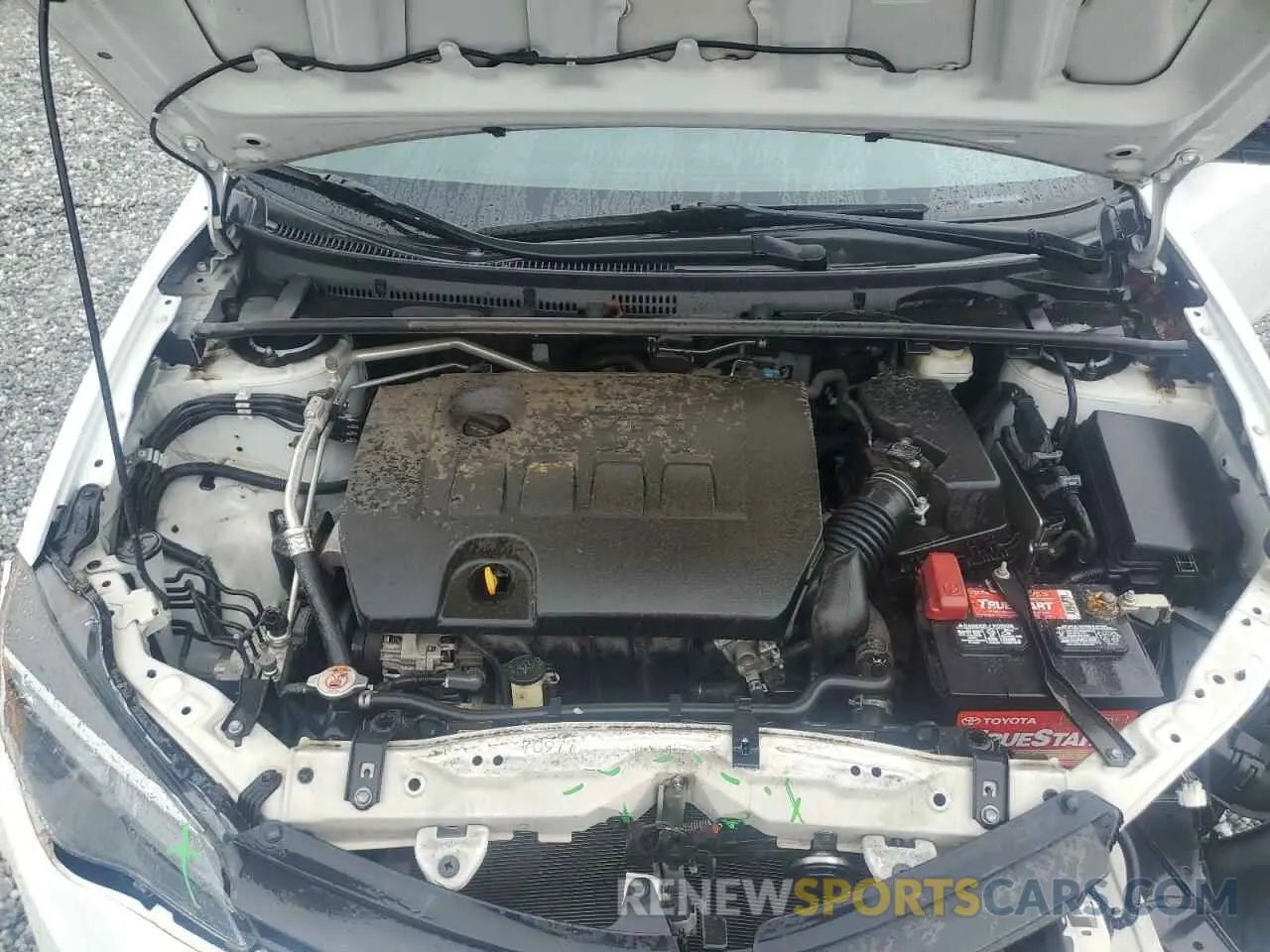 11 Photograph of a damaged car 2T1BURHE0KC142794 TOYOTA COROLLA 2019