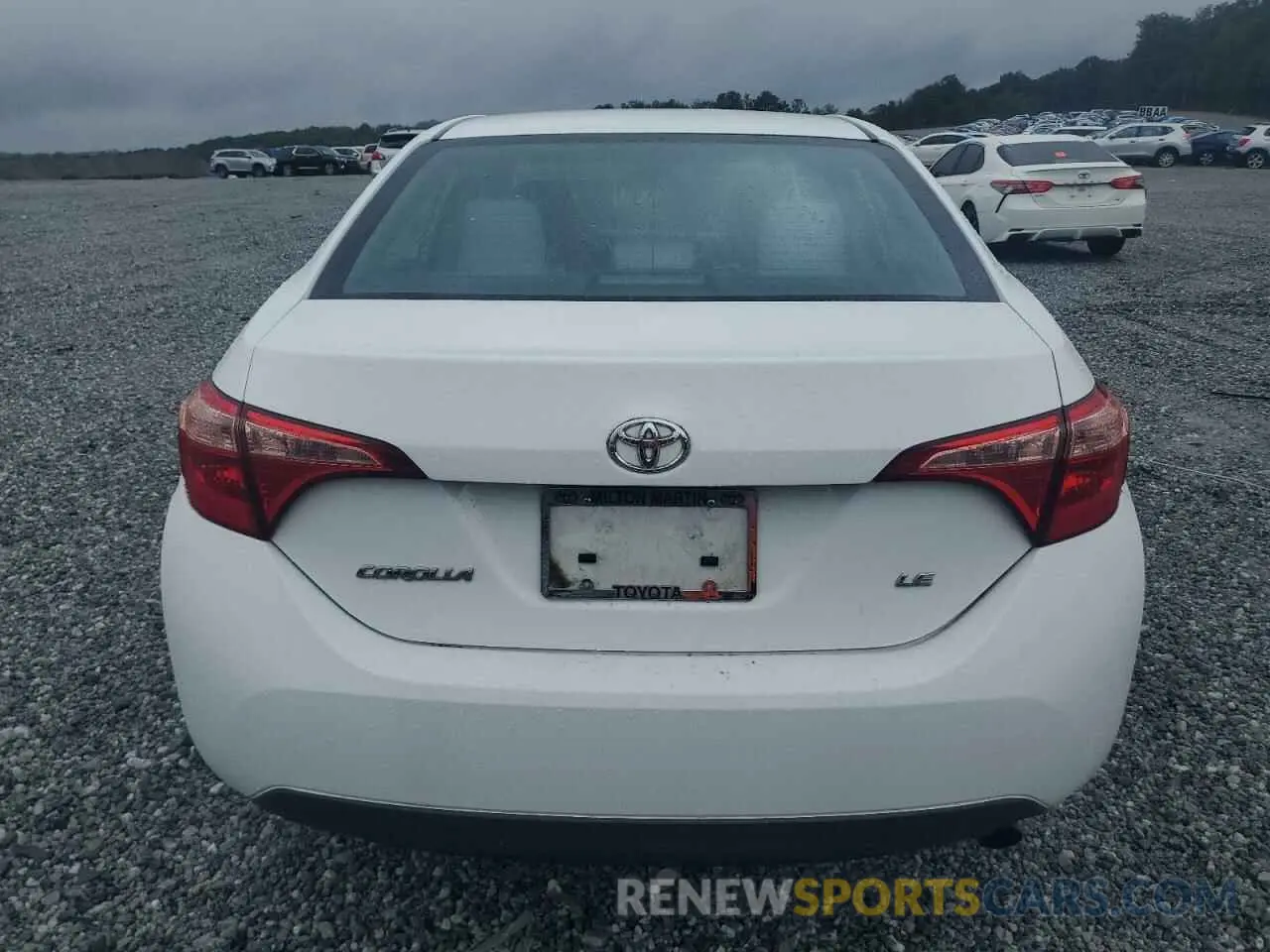 6 Photograph of a damaged car 2T1BURHE0KC142794 TOYOTA COROLLA 2019