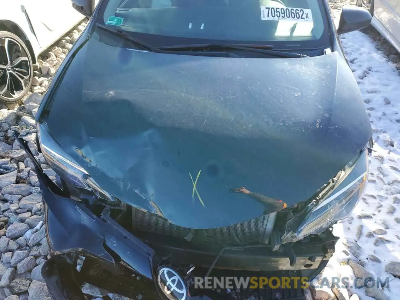11 Photograph of a damaged car 2T1BURHE0KC143301 TOYOTA COROLLA 2019