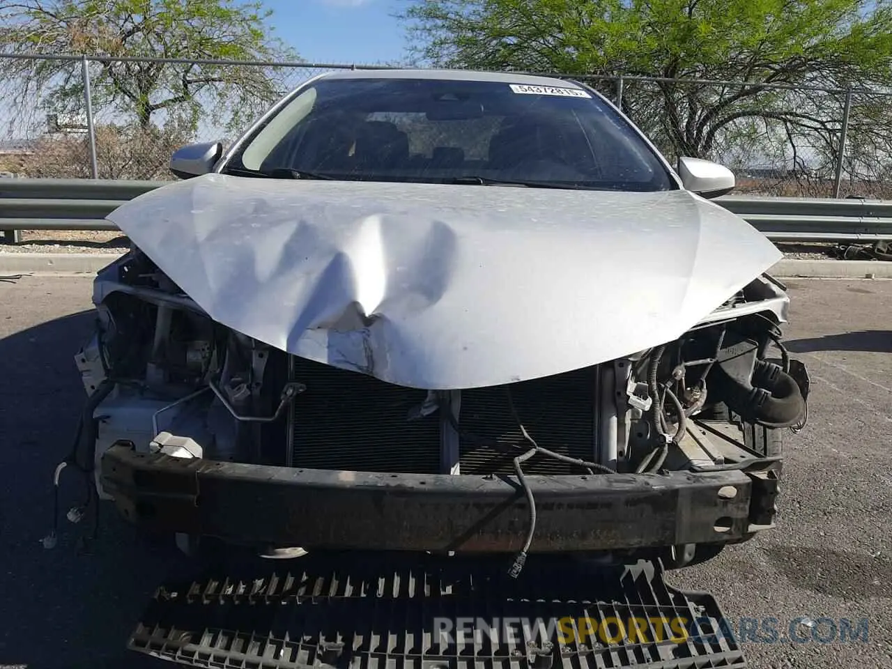 5 Photograph of a damaged car 2T1BURHE0KC147039 TOYOTA COROLLA 2019