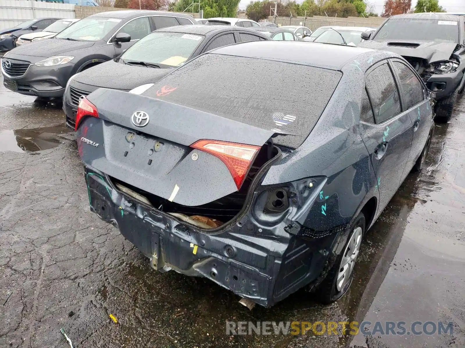 4 Photograph of a damaged car 2T1BURHE0KC147591 TOYOTA COROLLA 2019