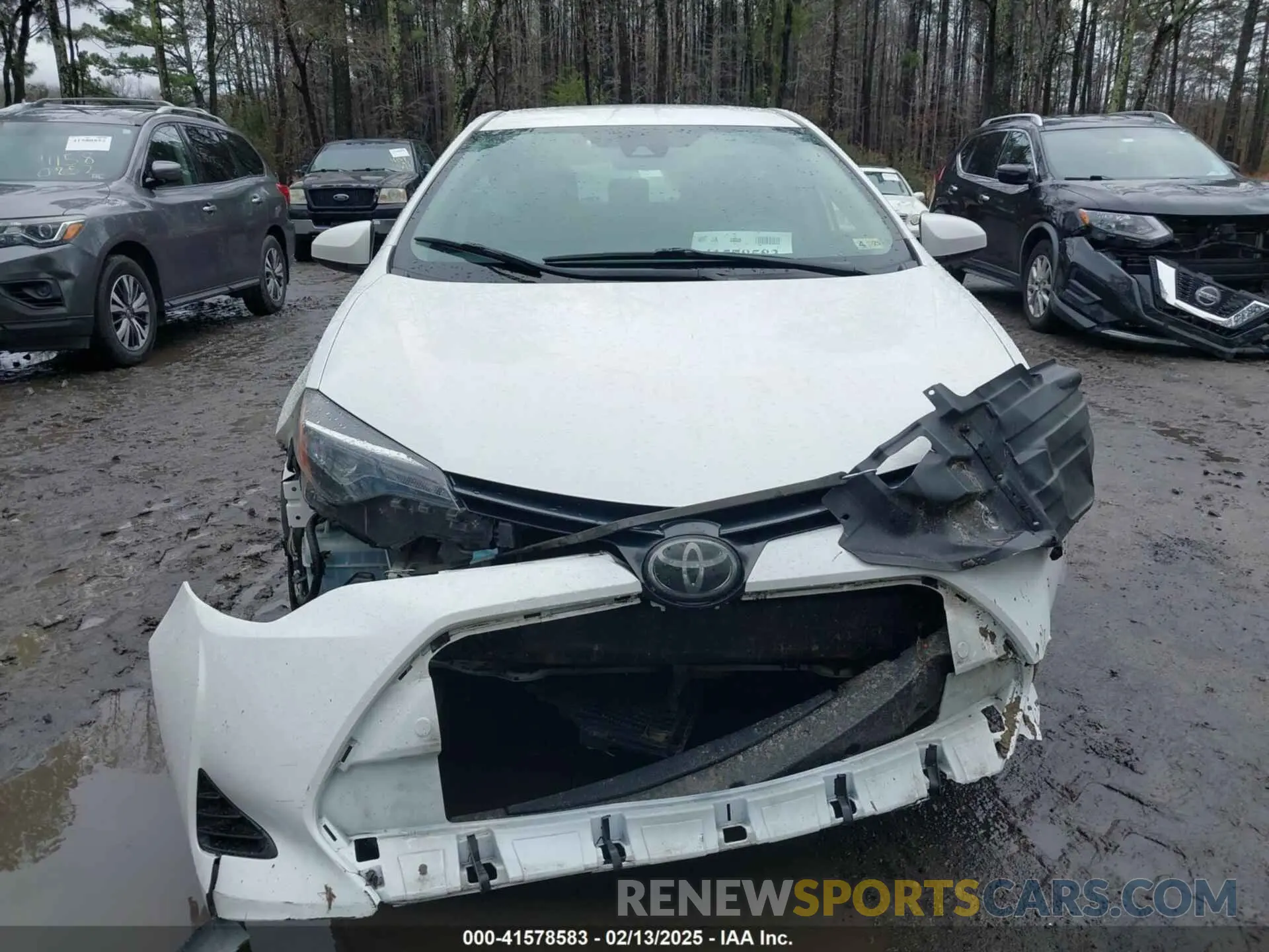 13 Photograph of a damaged car 2T1BURHE0KC150152 TOYOTA COROLLA 2019