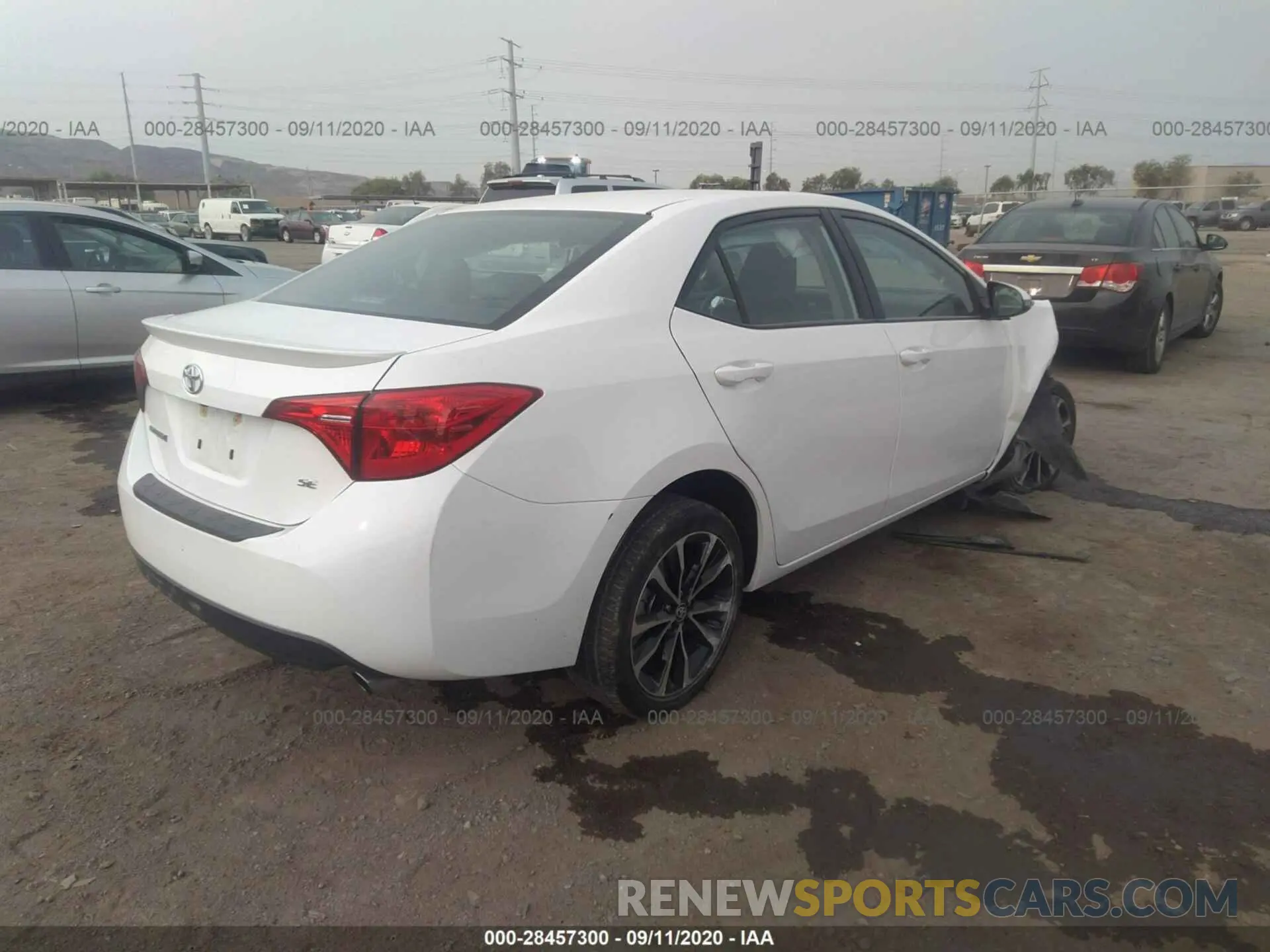 4 Photograph of a damaged car 2T1BURHE0KC152533 TOYOTA COROLLA 2019