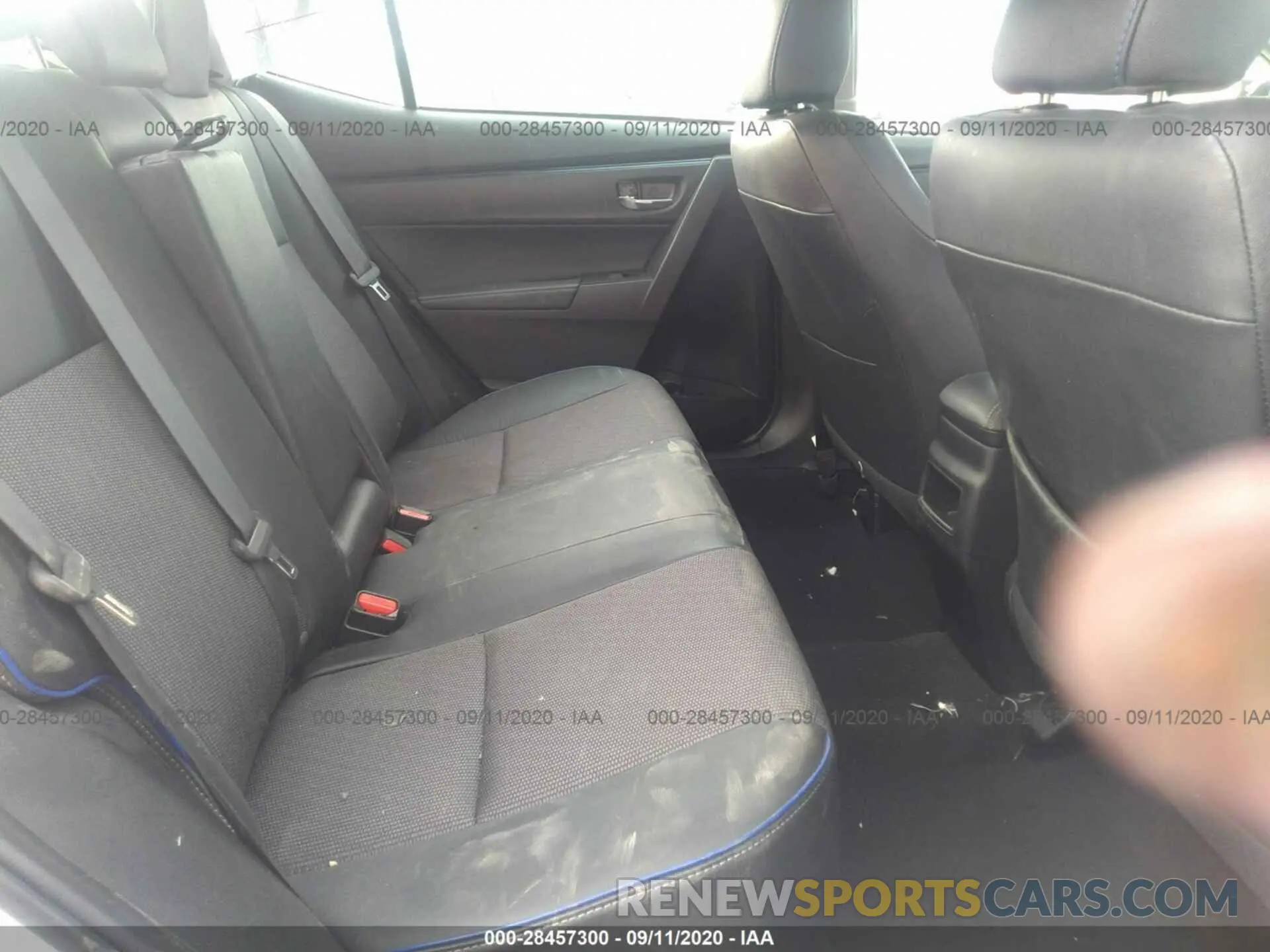 8 Photograph of a damaged car 2T1BURHE0KC152533 TOYOTA COROLLA 2019
