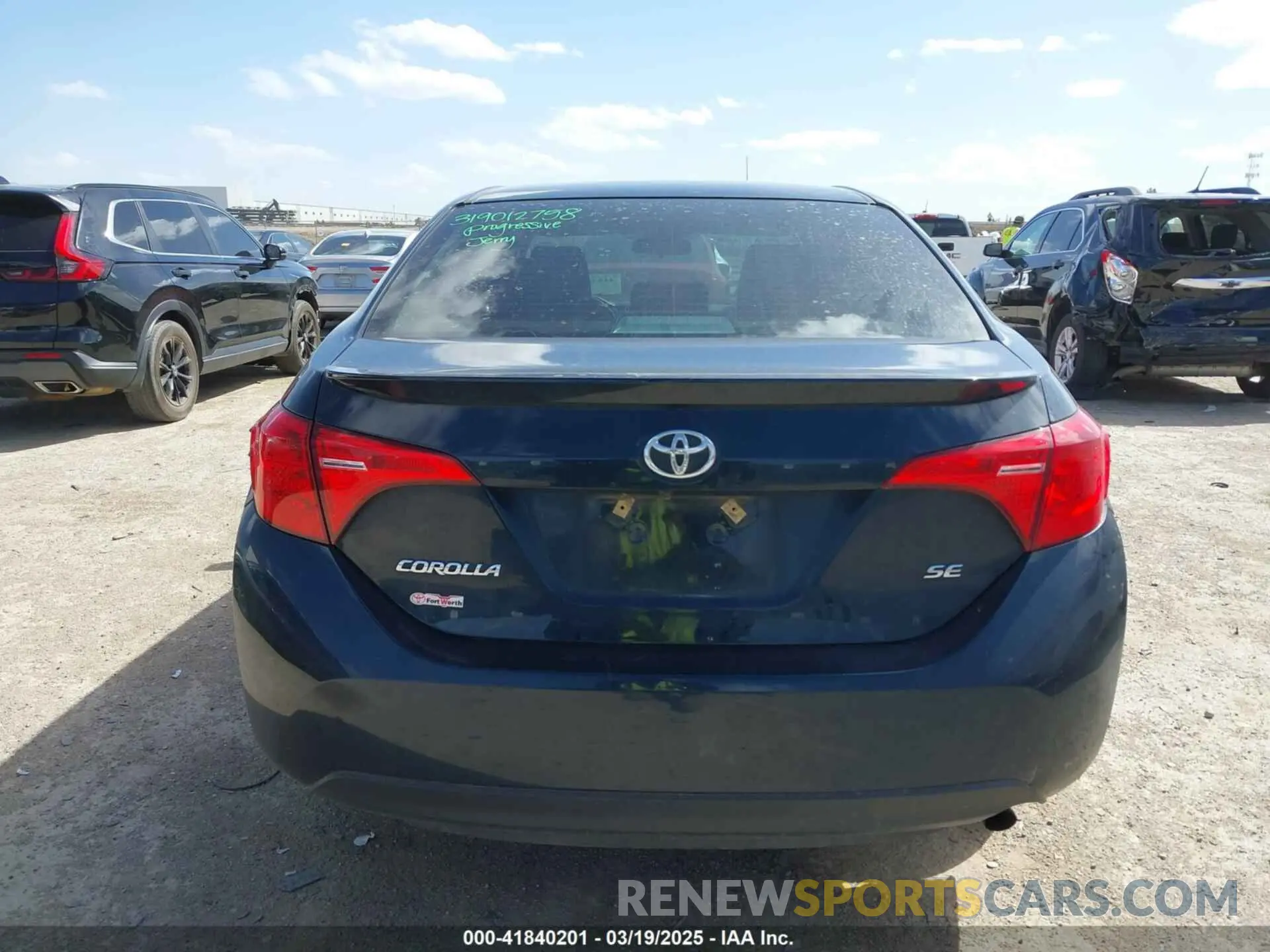 16 Photograph of a damaged car 2T1BURHE0KC154489 TOYOTA COROLLA 2019