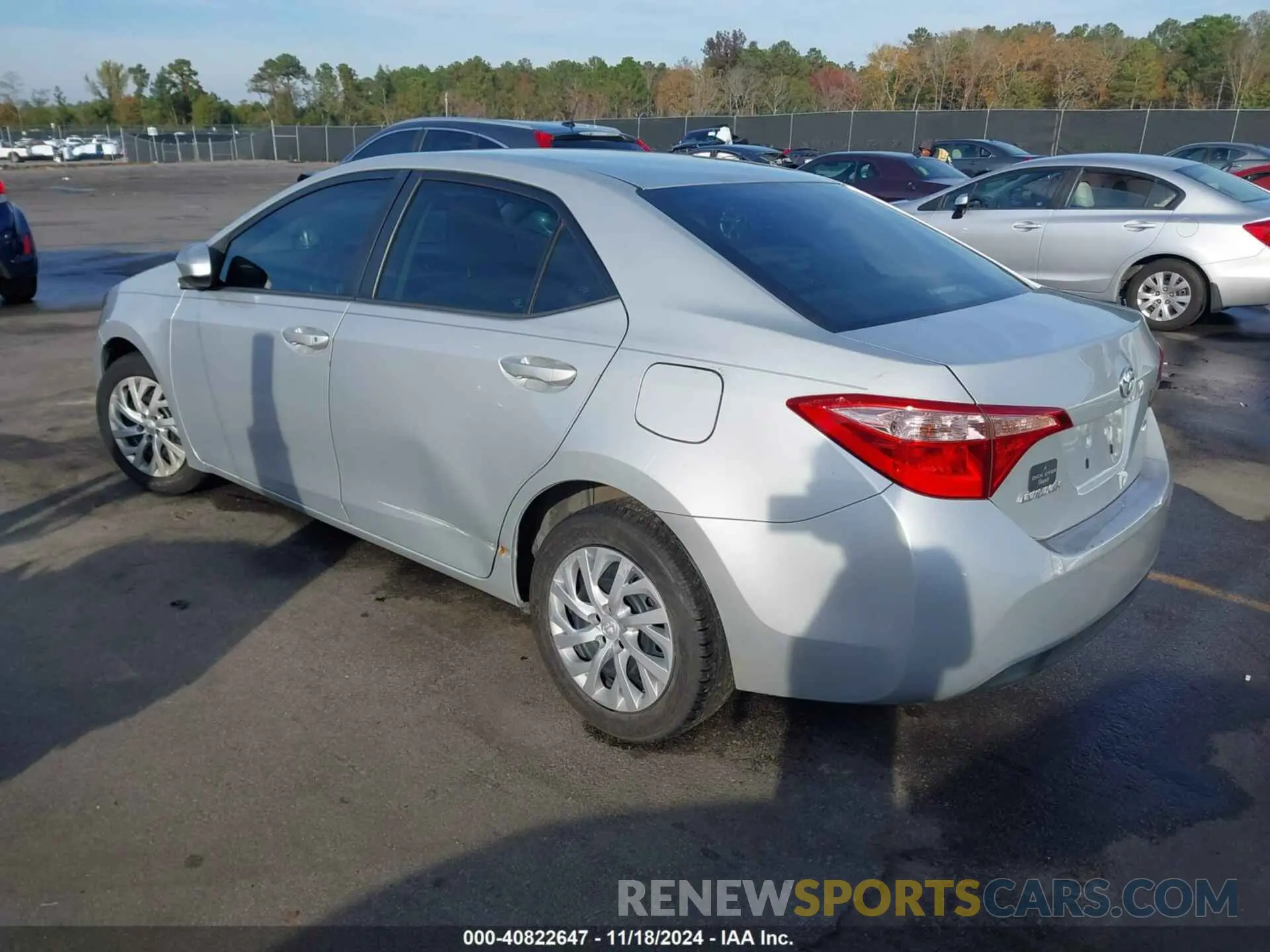 3 Photograph of a damaged car 2T1BURHE0KC158414 TOYOTA COROLLA 2019