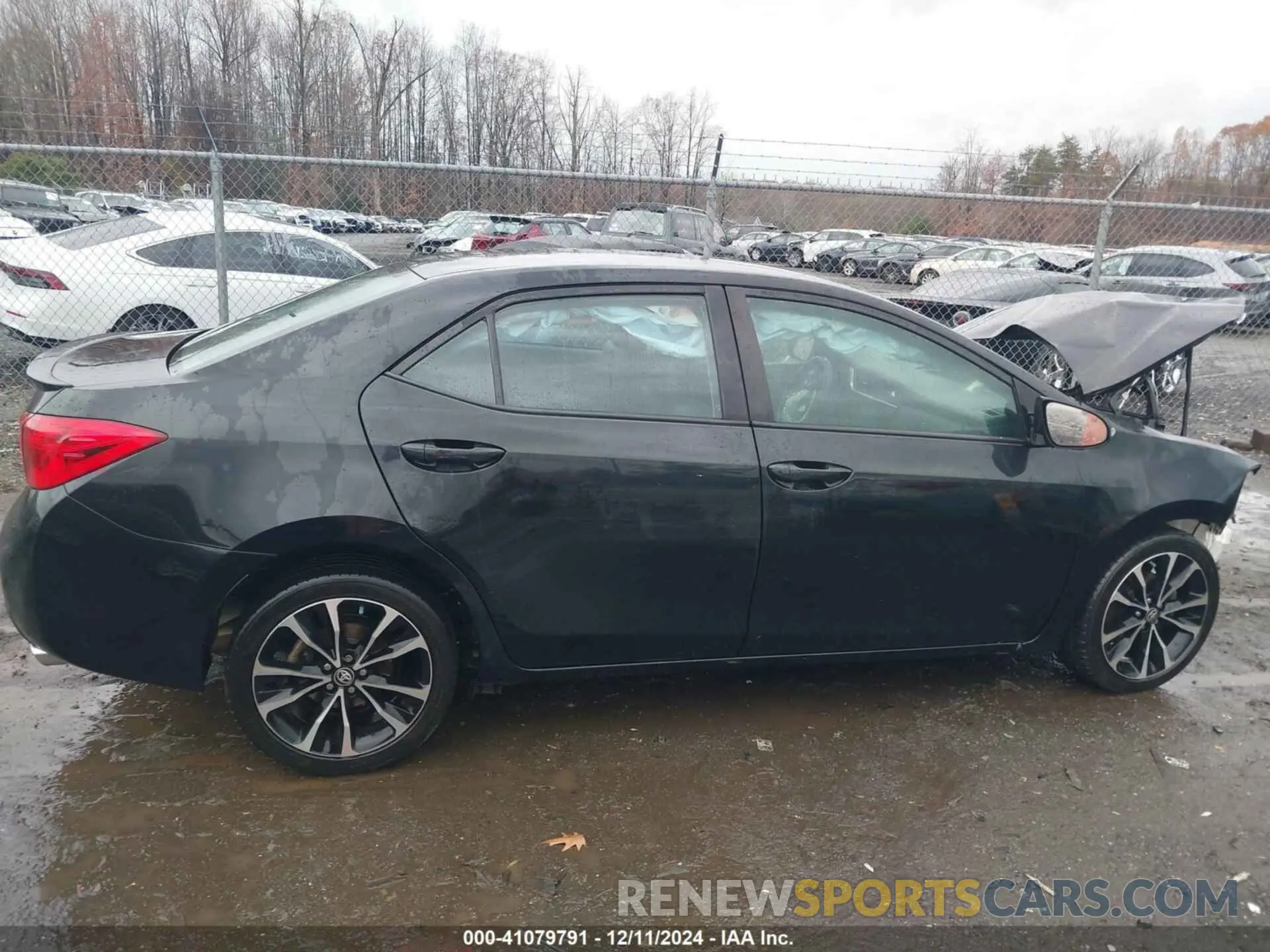 14 Photograph of a damaged car 2T1BURHE0KC169266 TOYOTA COROLLA 2019