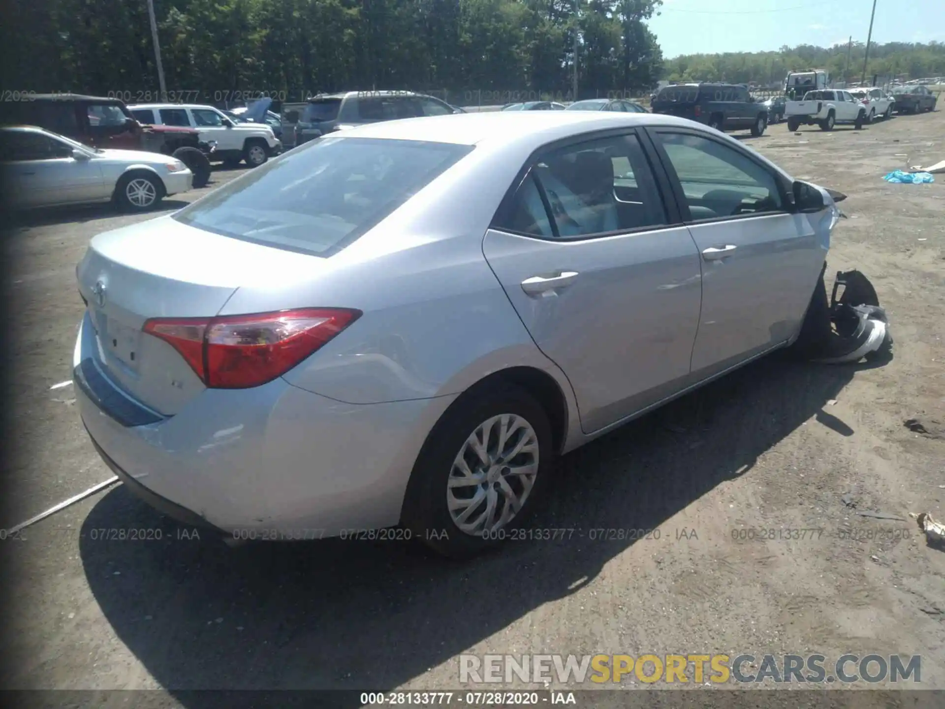 4 Photograph of a damaged car 2T1BURHE0KC169557 TOYOTA COROLLA 2019