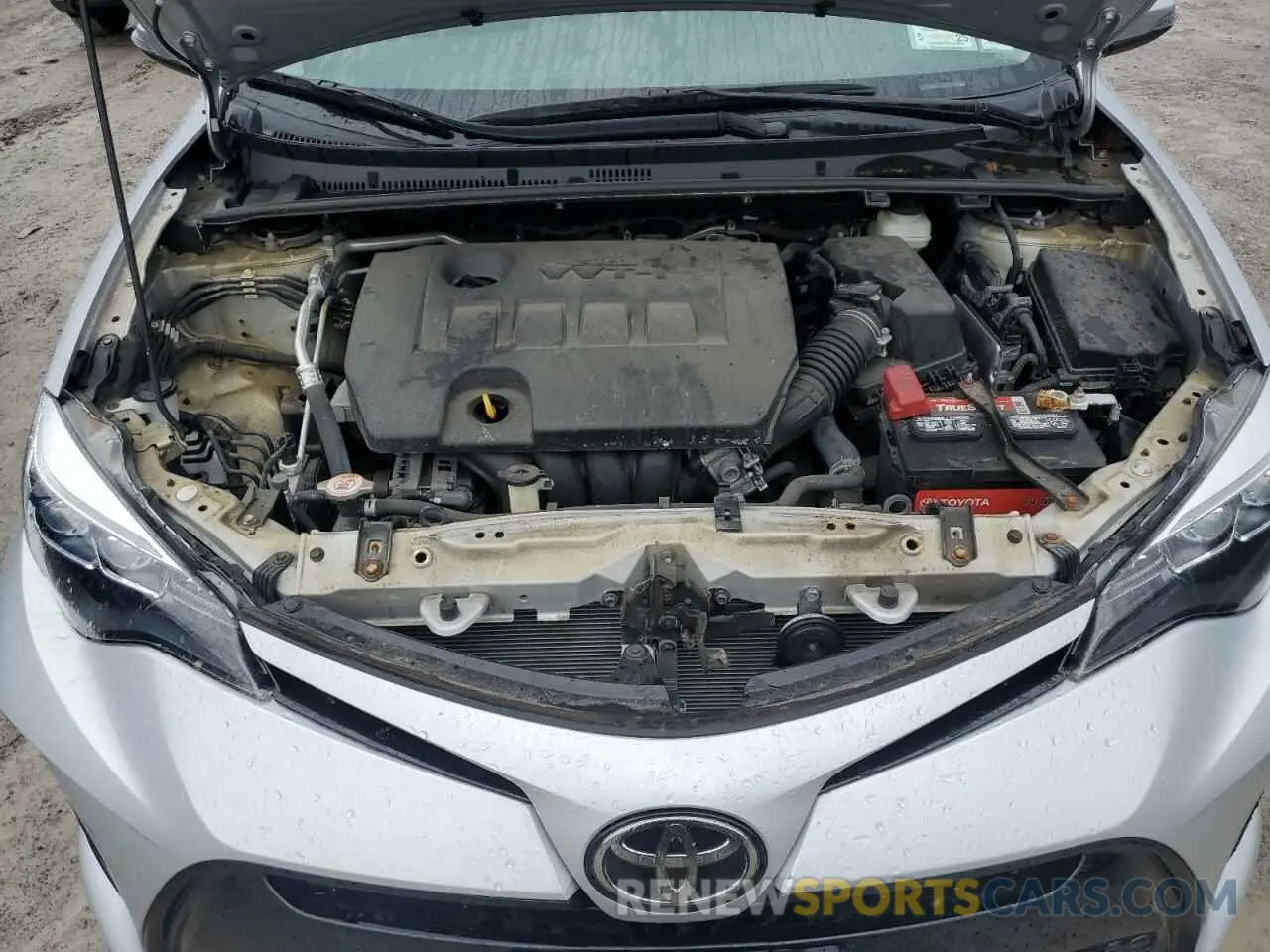 11 Photograph of a damaged car 2T1BURHE0KC175116 TOYOTA COROLLA 2019