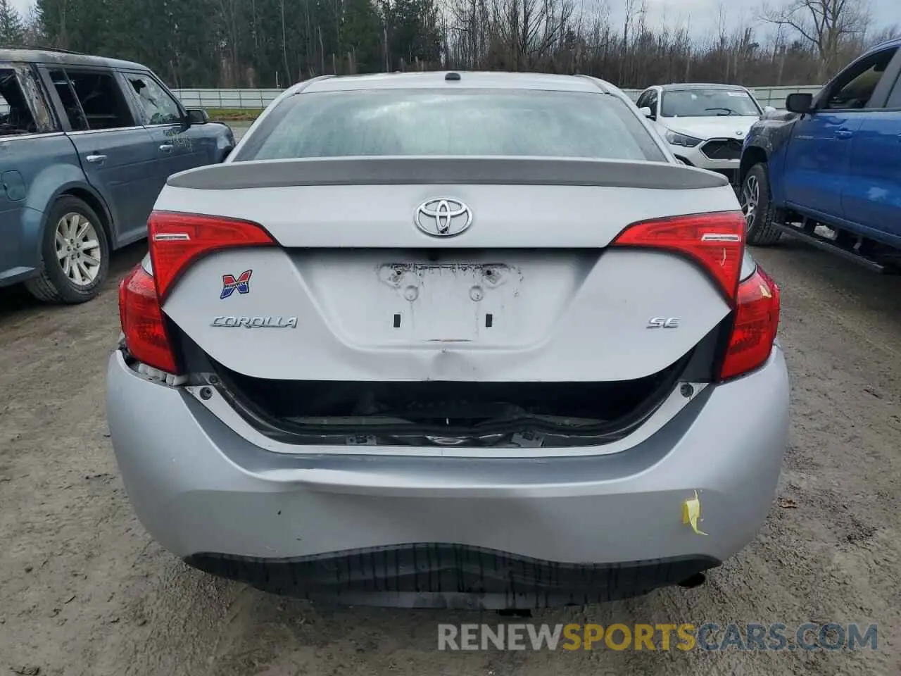 6 Photograph of a damaged car 2T1BURHE0KC175116 TOYOTA COROLLA 2019