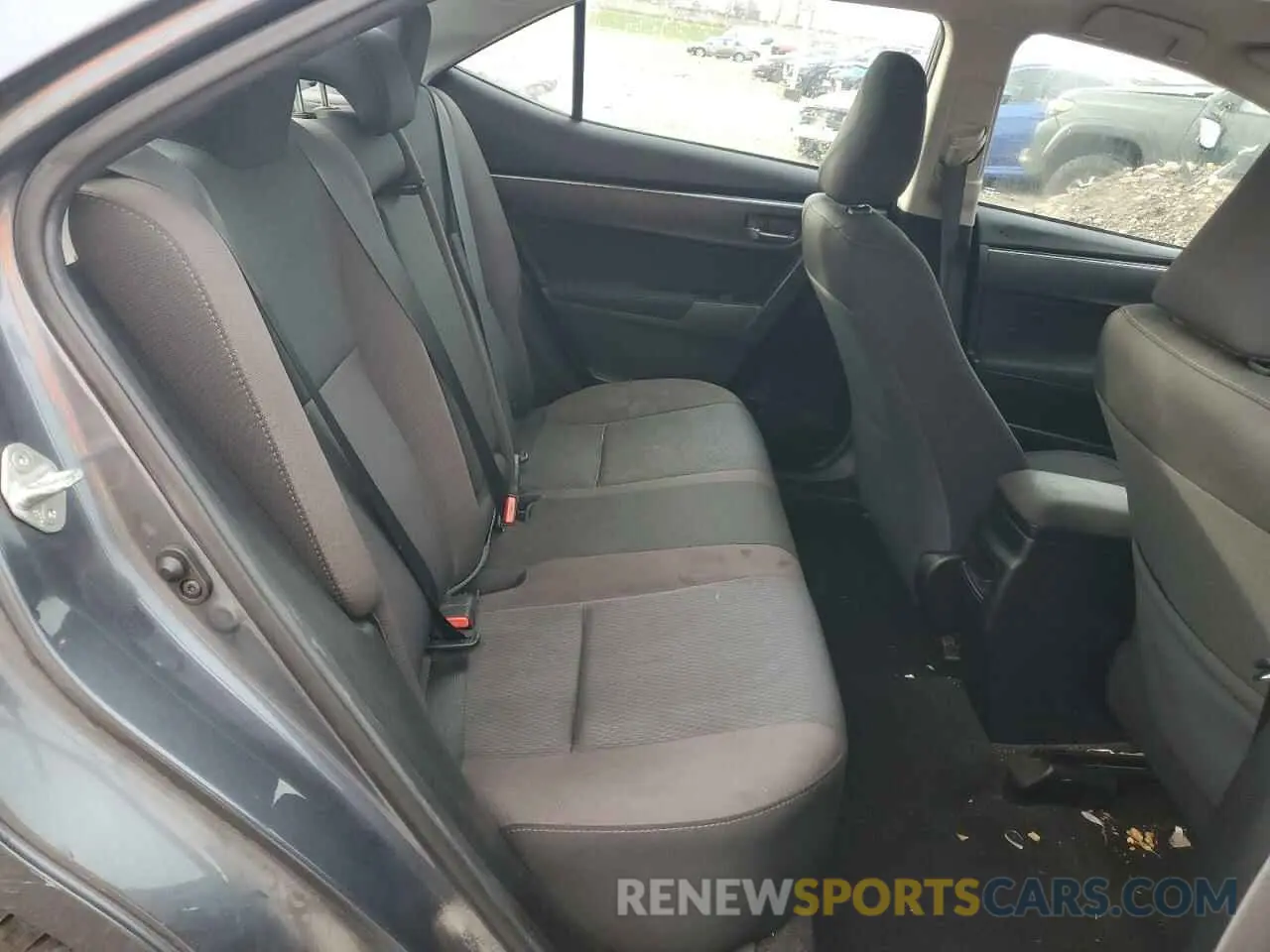 10 Photograph of a damaged car 2T1BURHE0KC176007 TOYOTA COROLLA 2019