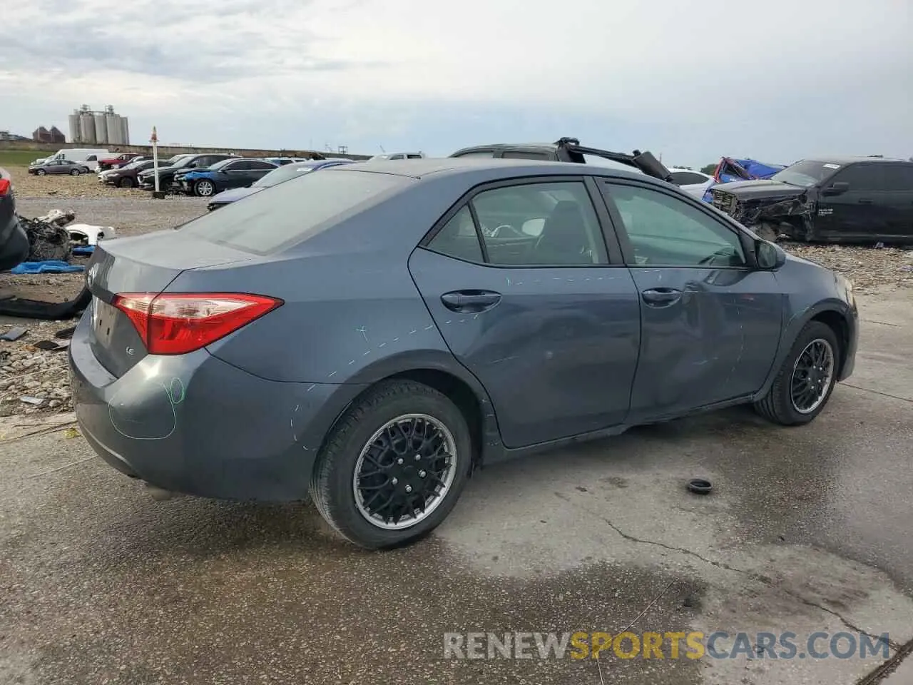 3 Photograph of a damaged car 2T1BURHE0KC176007 TOYOTA COROLLA 2019