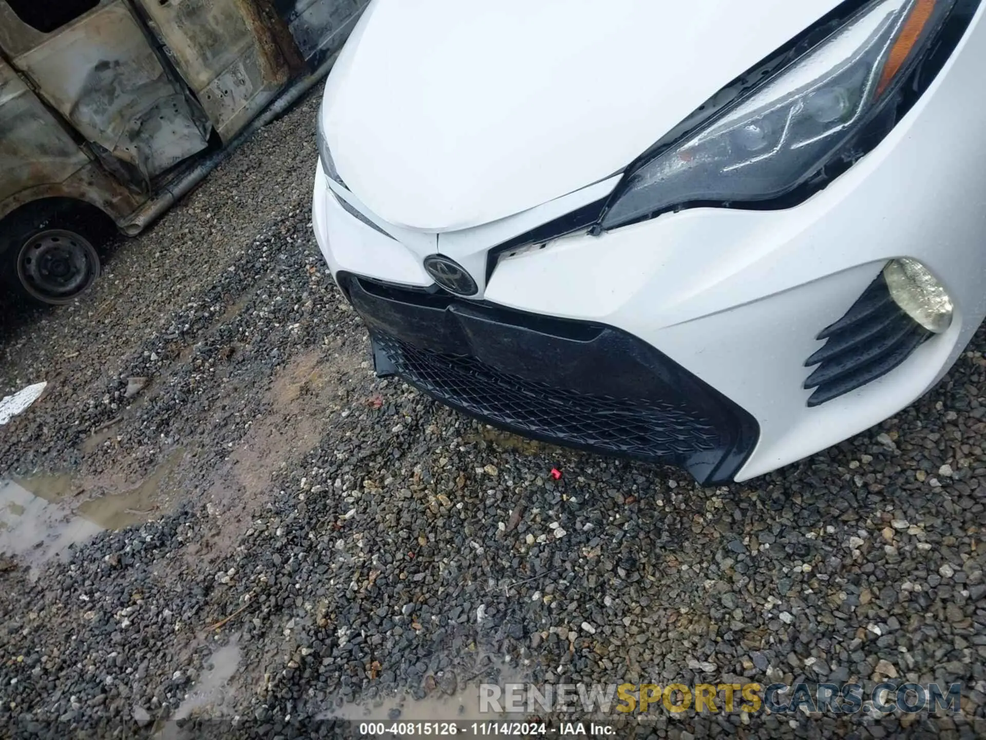 17 Photograph of a damaged car 2T1BURHE0KC178372 TOYOTA COROLLA 2019