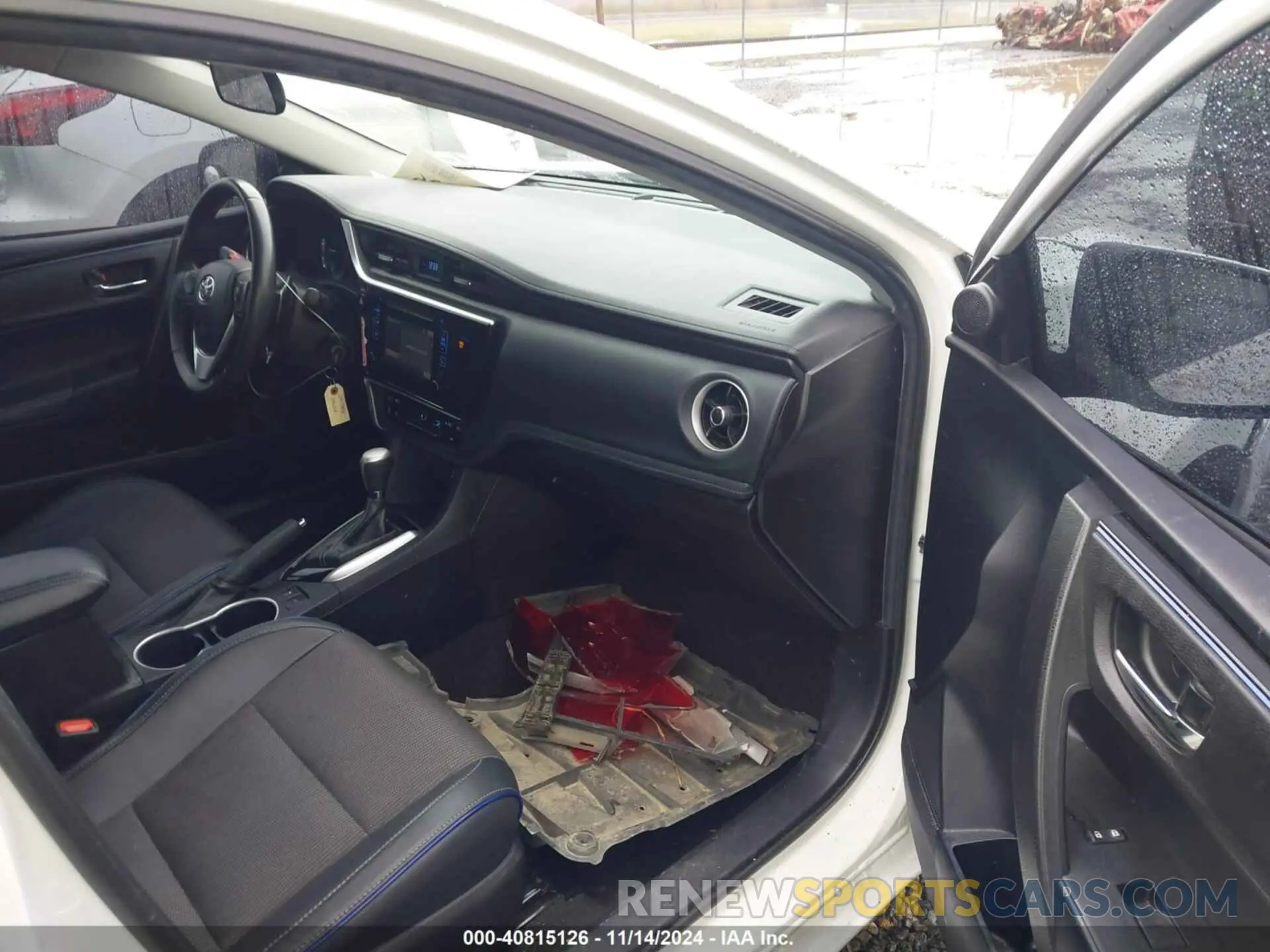 5 Photograph of a damaged car 2T1BURHE0KC178372 TOYOTA COROLLA 2019