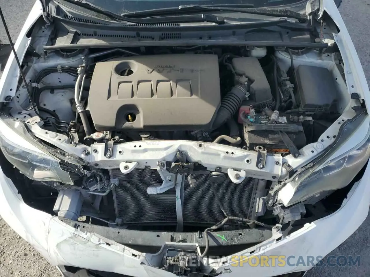 11 Photograph of a damaged car 2T1BURHE0KC180350 TOYOTA COROLLA 2019