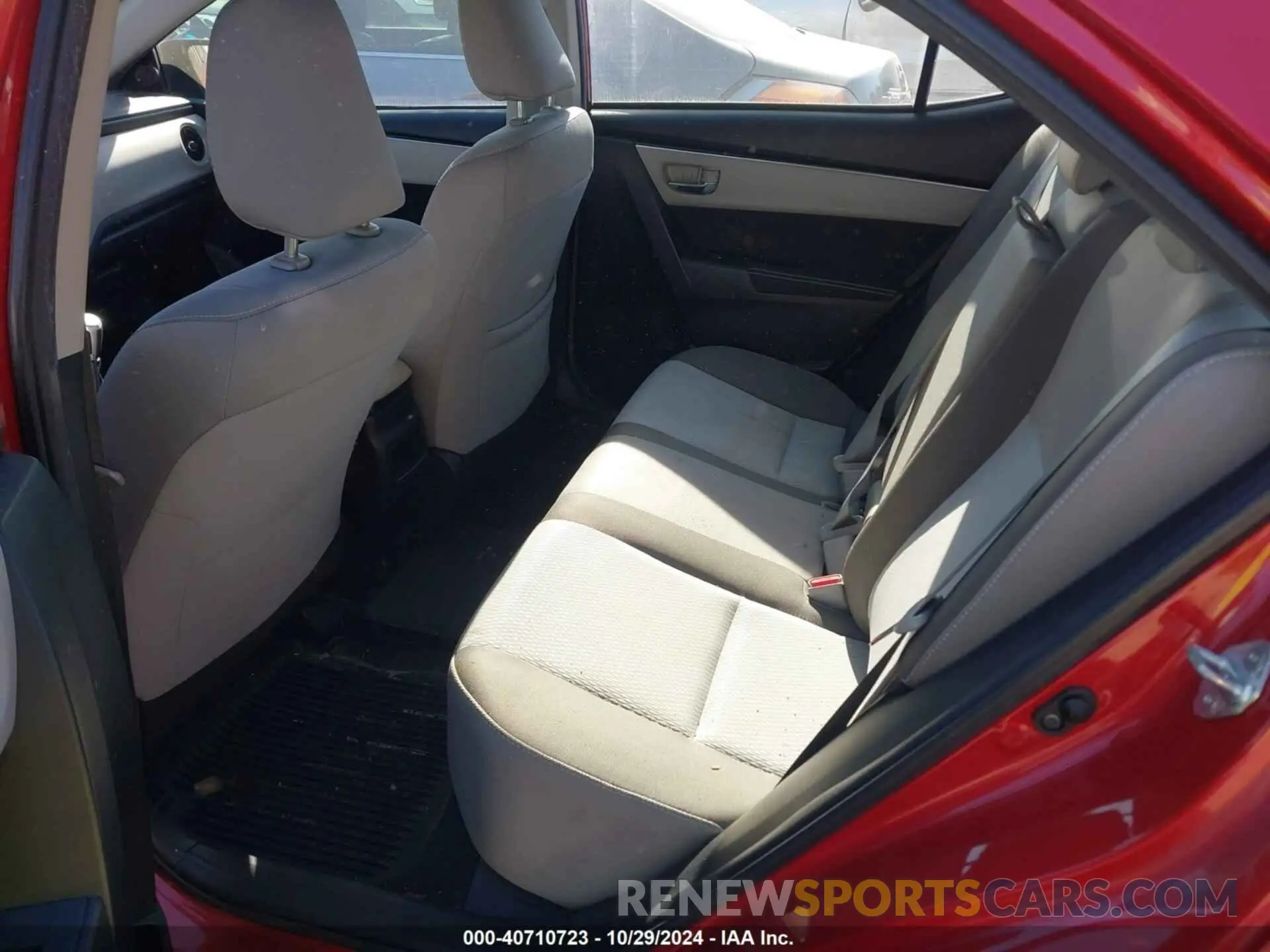8 Photograph of a damaged car 2T1BURHE0KC181207 TOYOTA COROLLA 2019