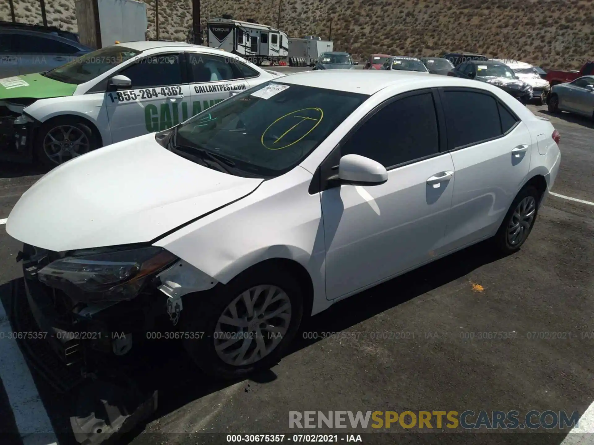 2 Photograph of a damaged car 2T1BURHE0KC183149 TOYOTA COROLLA 2019