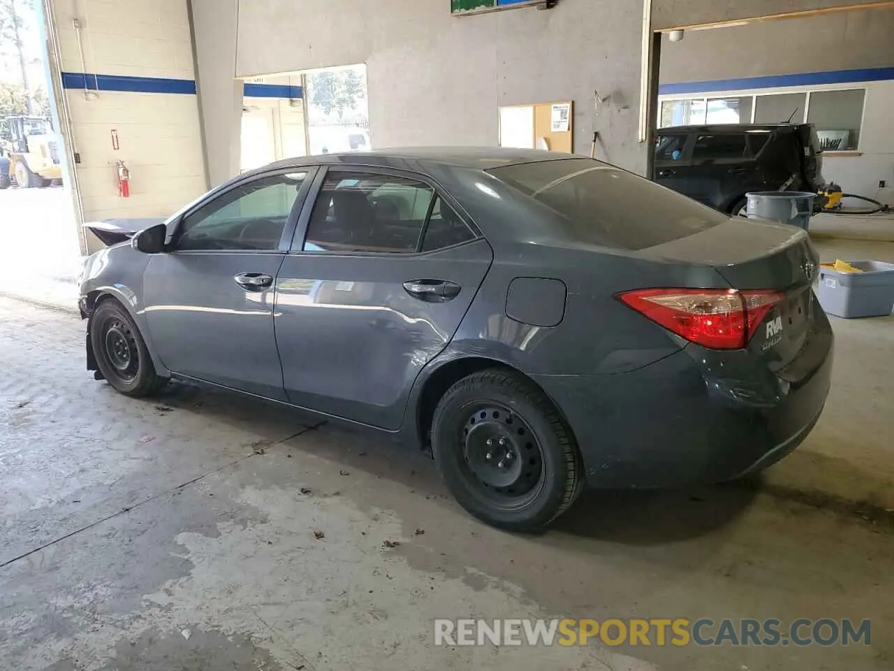 2 Photograph of a damaged car 2T1BURHE0KC186536 TOYOTA COROLLA 2019