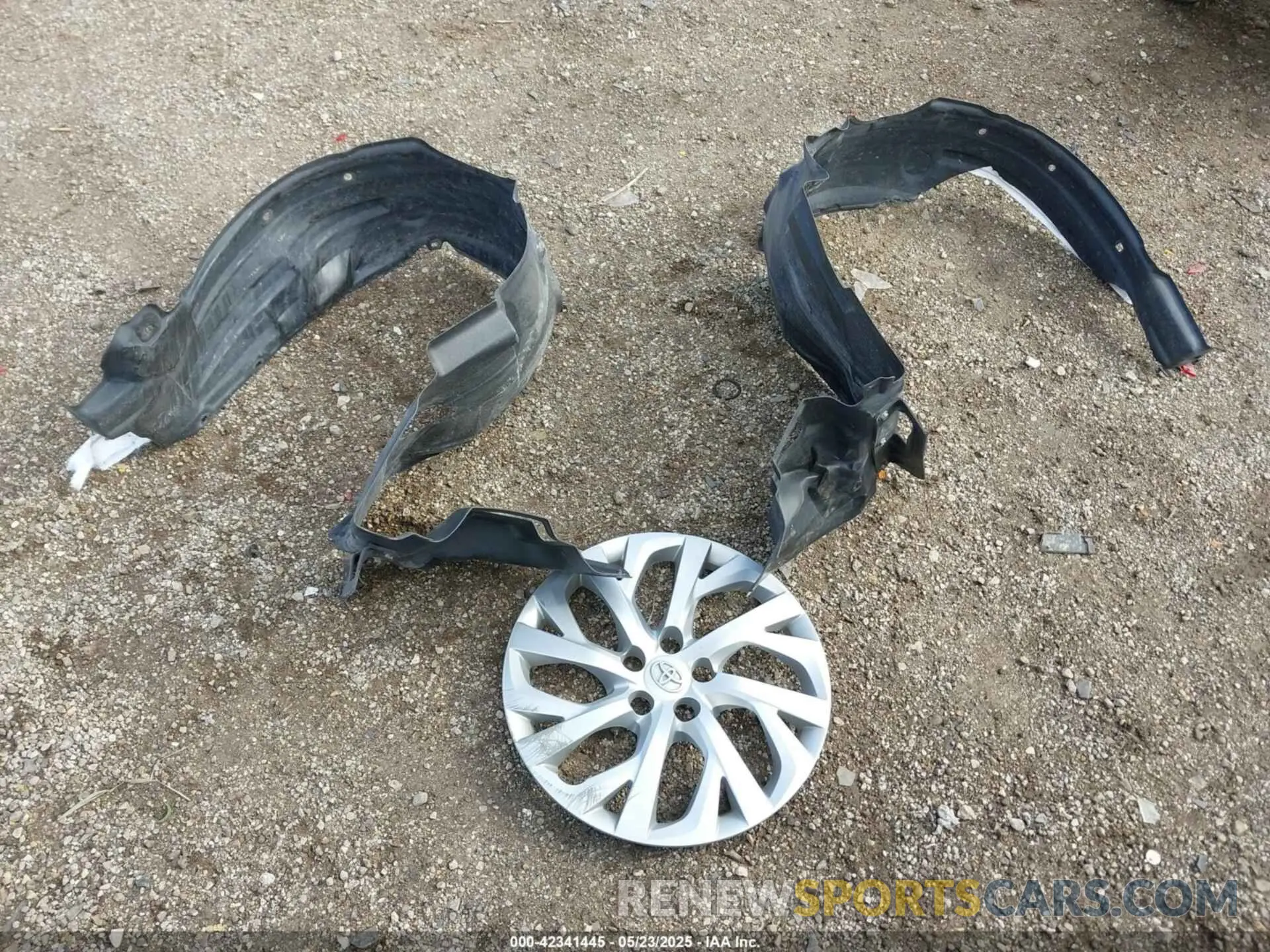 12 Photograph of a damaged car 2T1BURHE0KC189520 TOYOTA COROLLA 2019