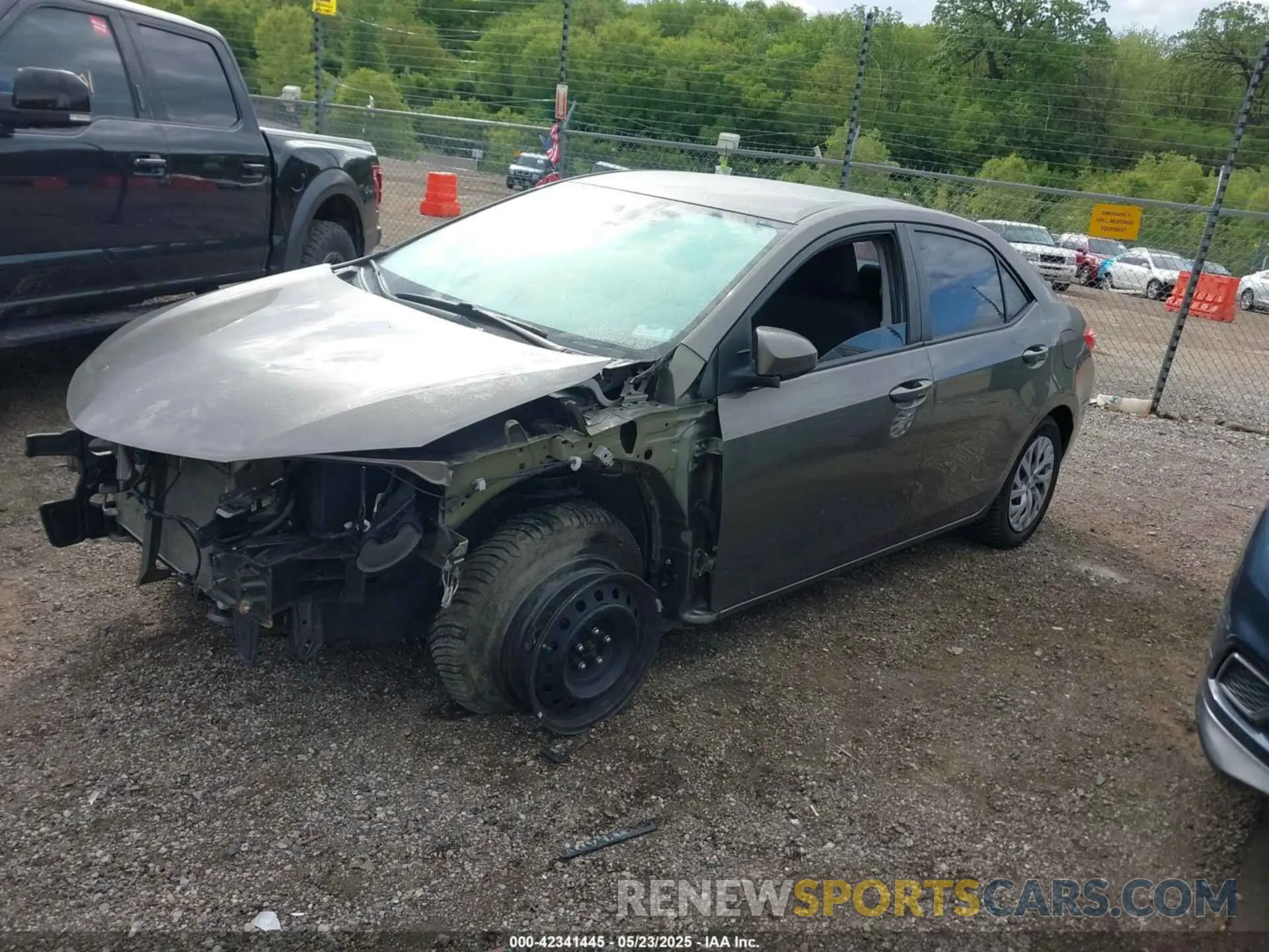 2 Photograph of a damaged car 2T1BURHE0KC189520 TOYOTA COROLLA 2019