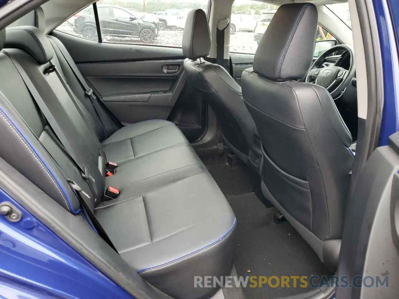 10 Photograph of a damaged car 2T1BURHE0KC191784 TOYOTA COROLLA 2019
