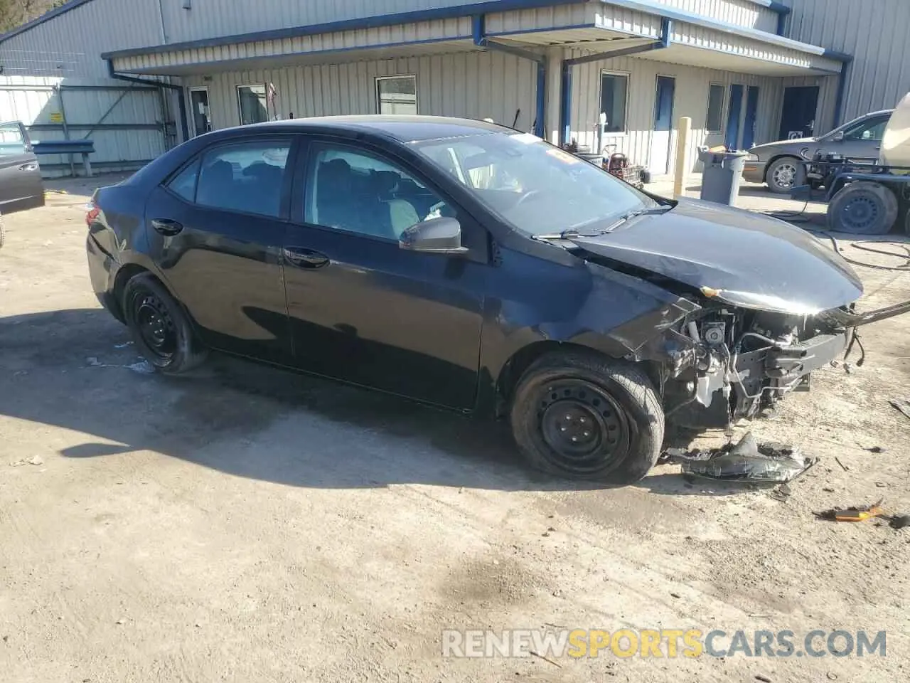 4 Photograph of a damaged car 2T1BURHE0KC192773 TOYOTA COROLLA 2019