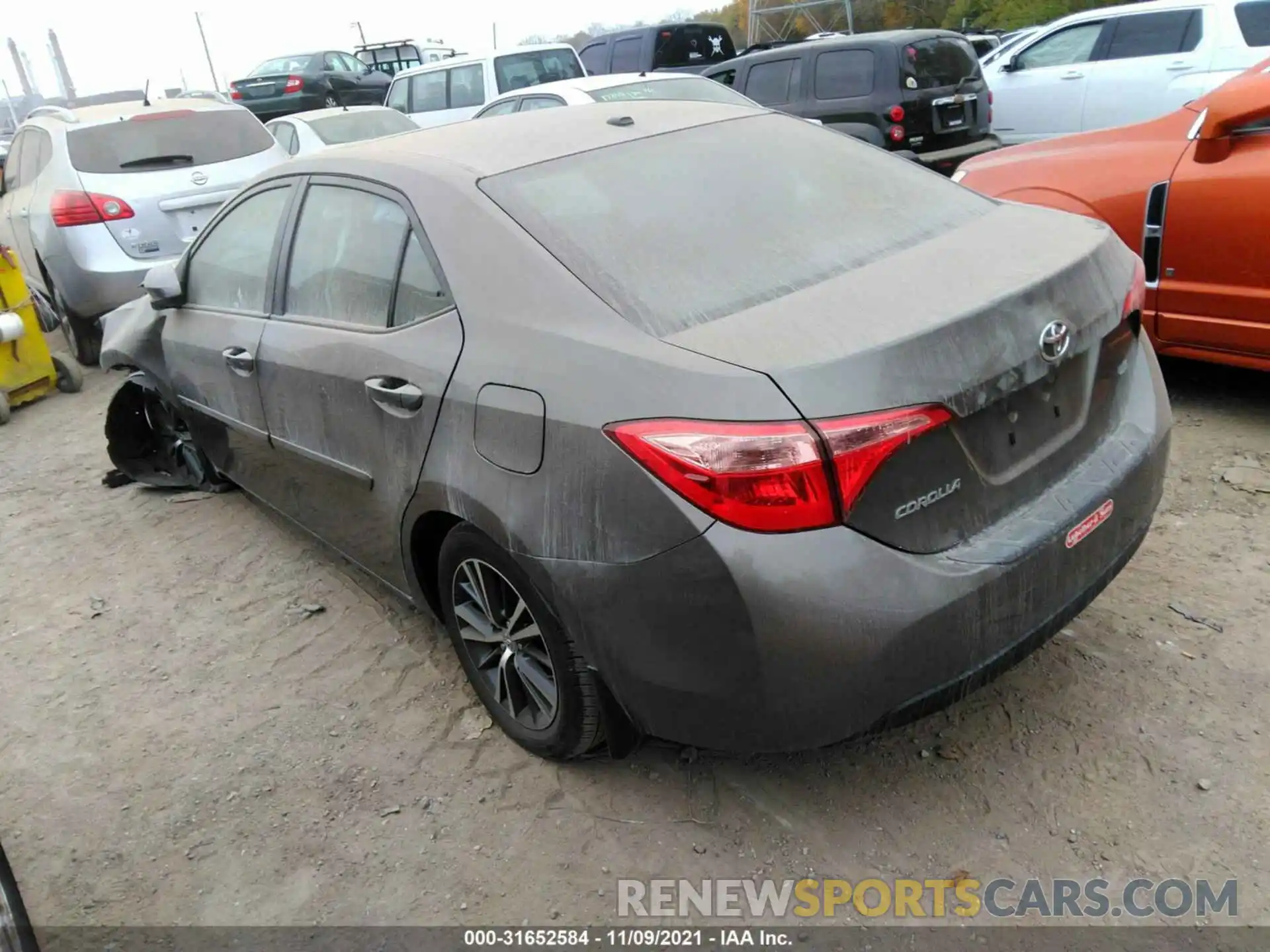 3 Photograph of a damaged car 2T1BURHE0KC193759 TOYOTA COROLLA 2019