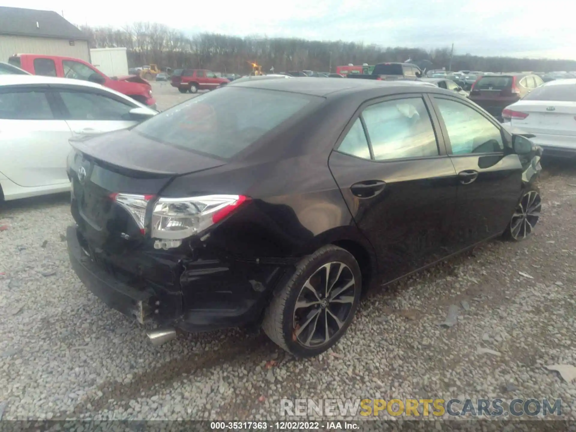 4 Photograph of a damaged car 2T1BURHE0KC196287 TOYOTA COROLLA 2019