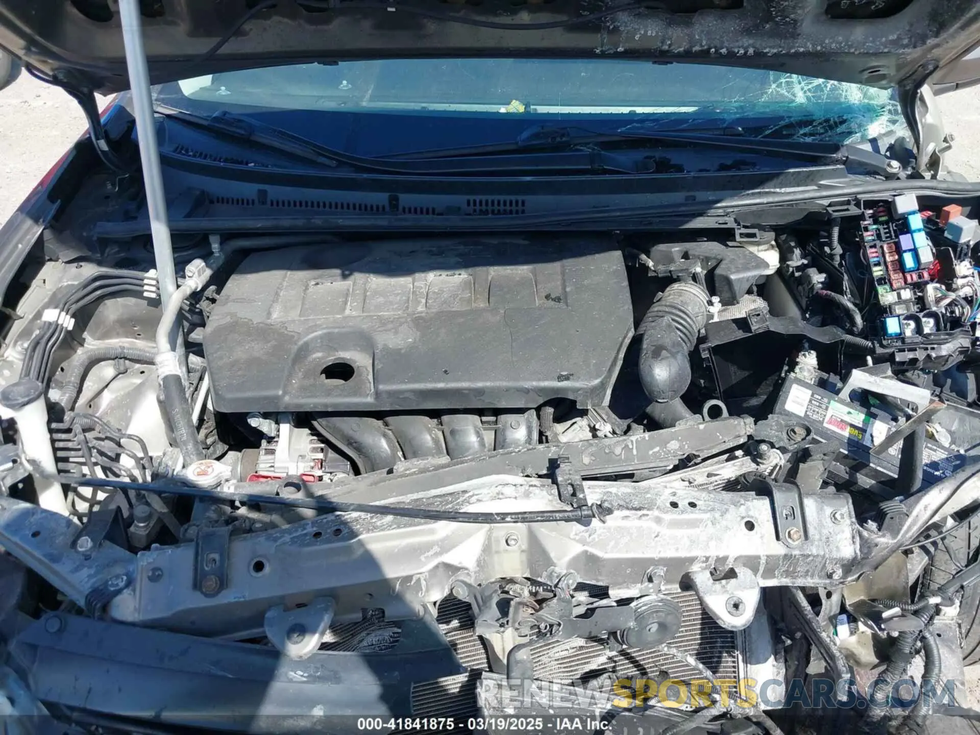 10 Photograph of a damaged car 2T1BURHE0KC204159 TOYOTA COROLLA 2019