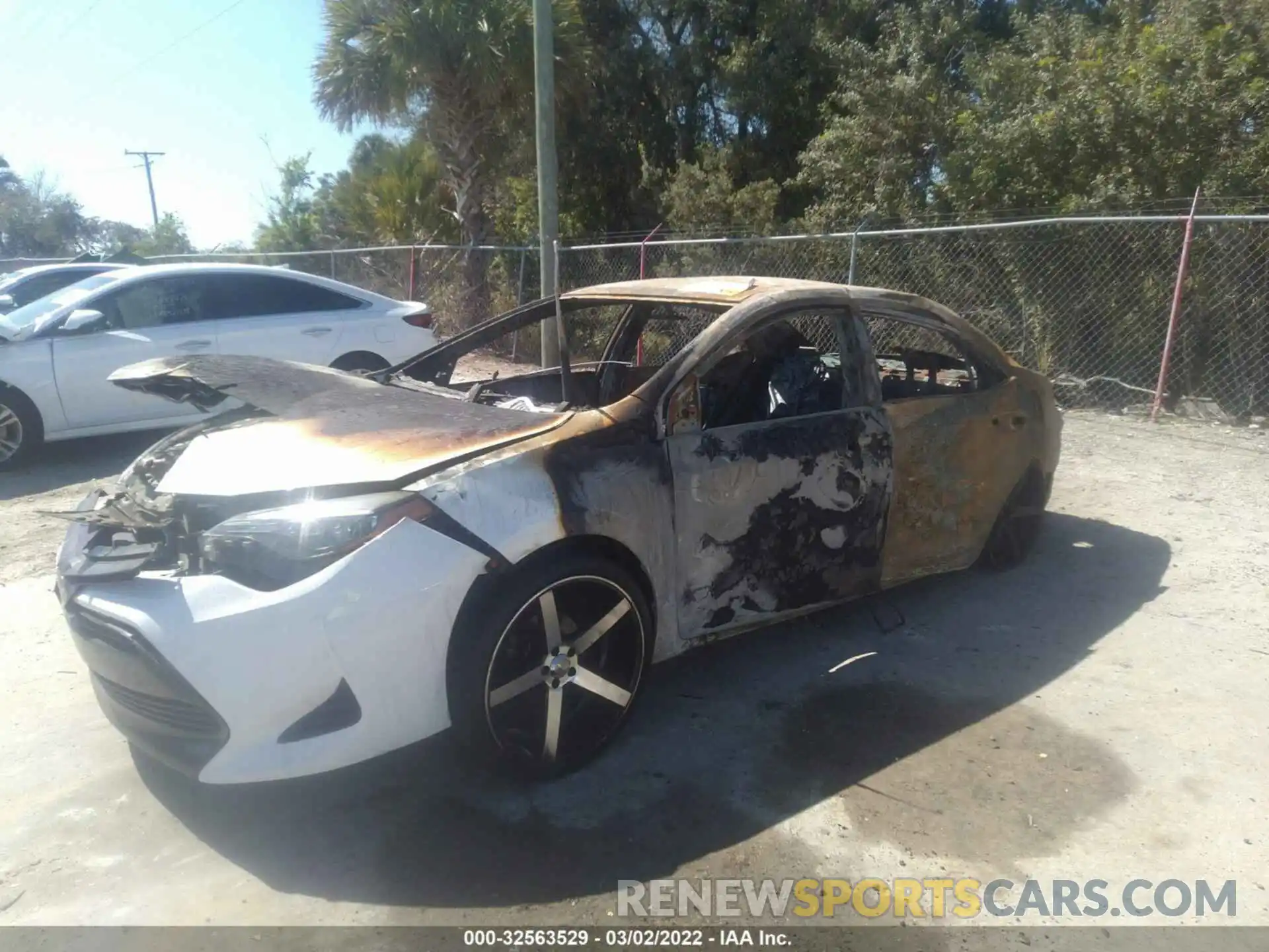 2 Photograph of a damaged car 2T1BURHE0KC210771 TOYOTA COROLLA 2019