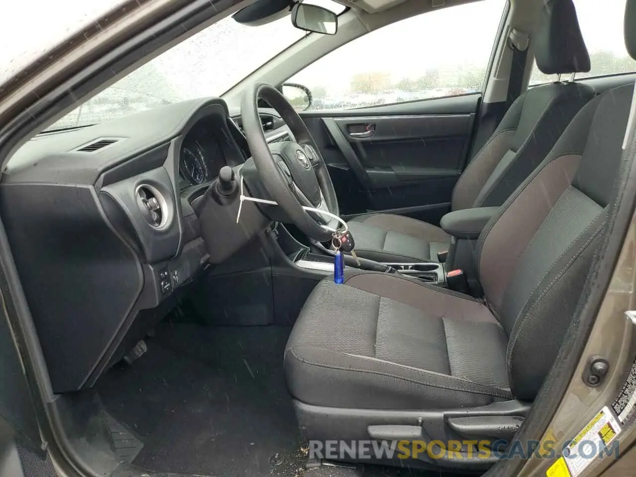 7 Photograph of a damaged car 2T1BURHE0KC210947 TOYOTA COROLLA 2019