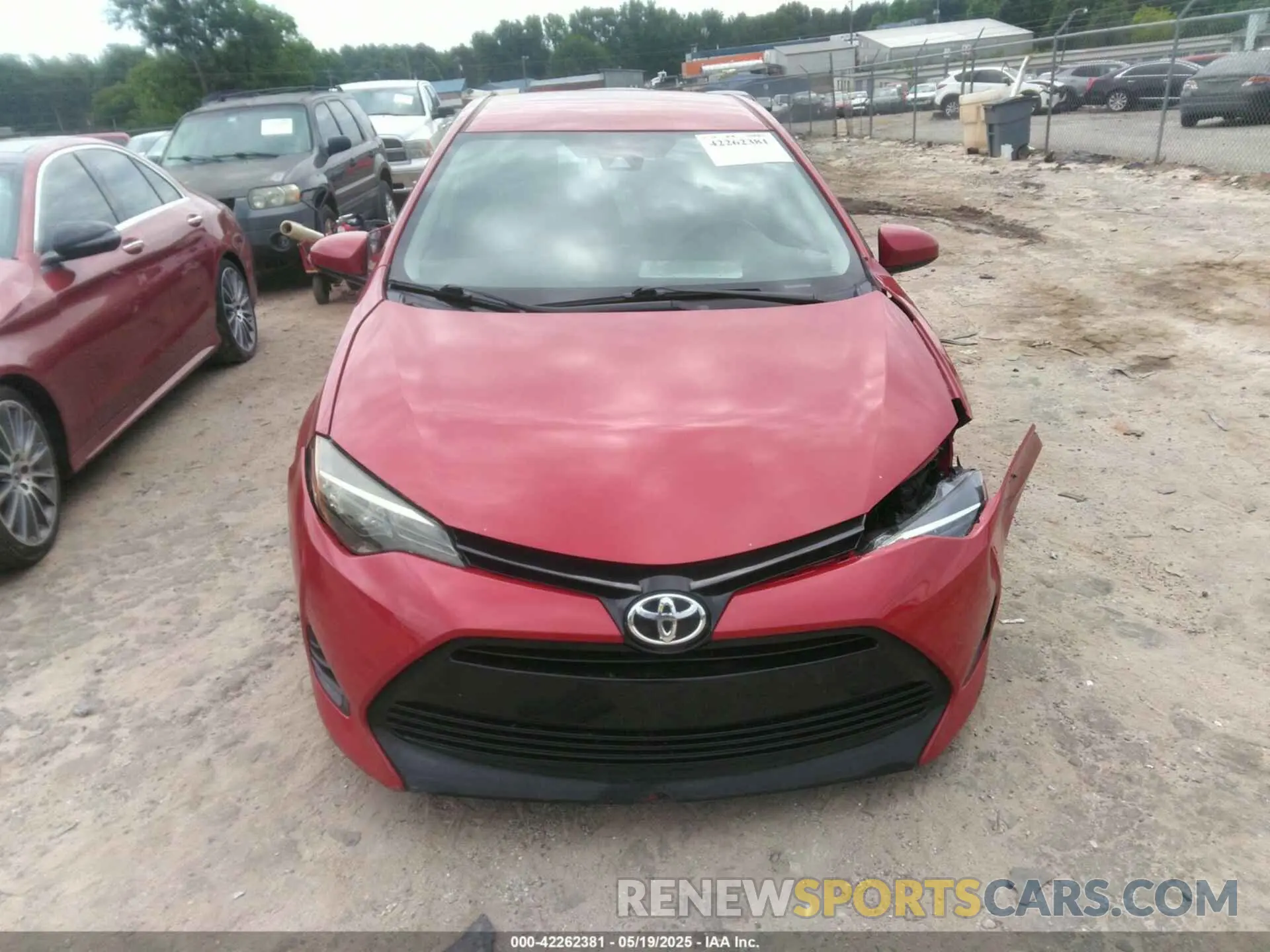 12 Photograph of a damaged car 2T1BURHE0KC212830 TOYOTA COROLLA 2019
