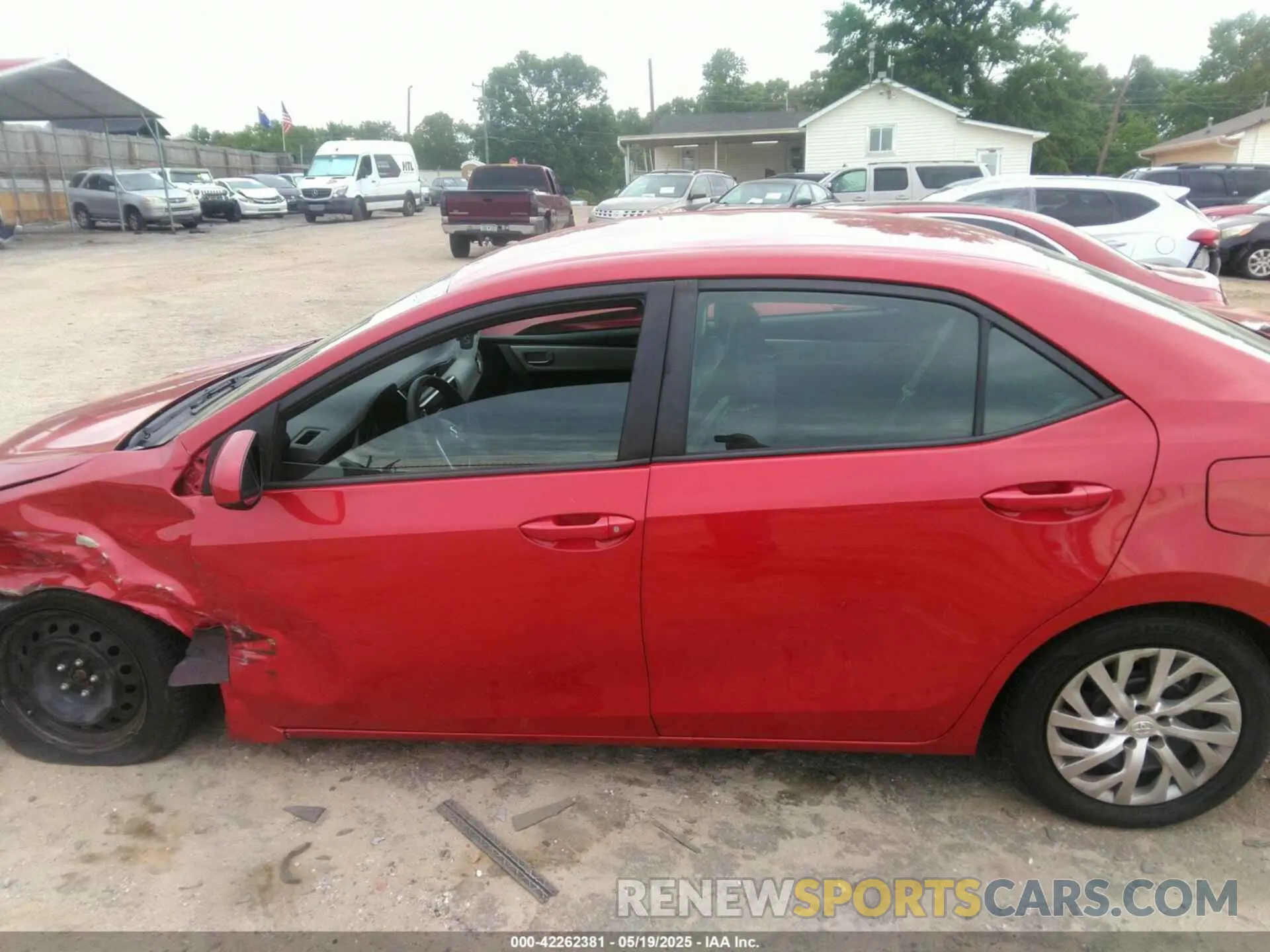 14 Photograph of a damaged car 2T1BURHE0KC212830 TOYOTA COROLLA 2019