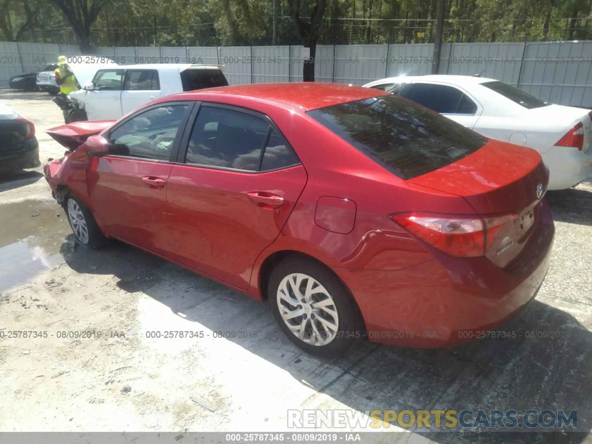 3 Photograph of a damaged car 2T1BURHE0KC213637 TOYOTA COROLLA 2019