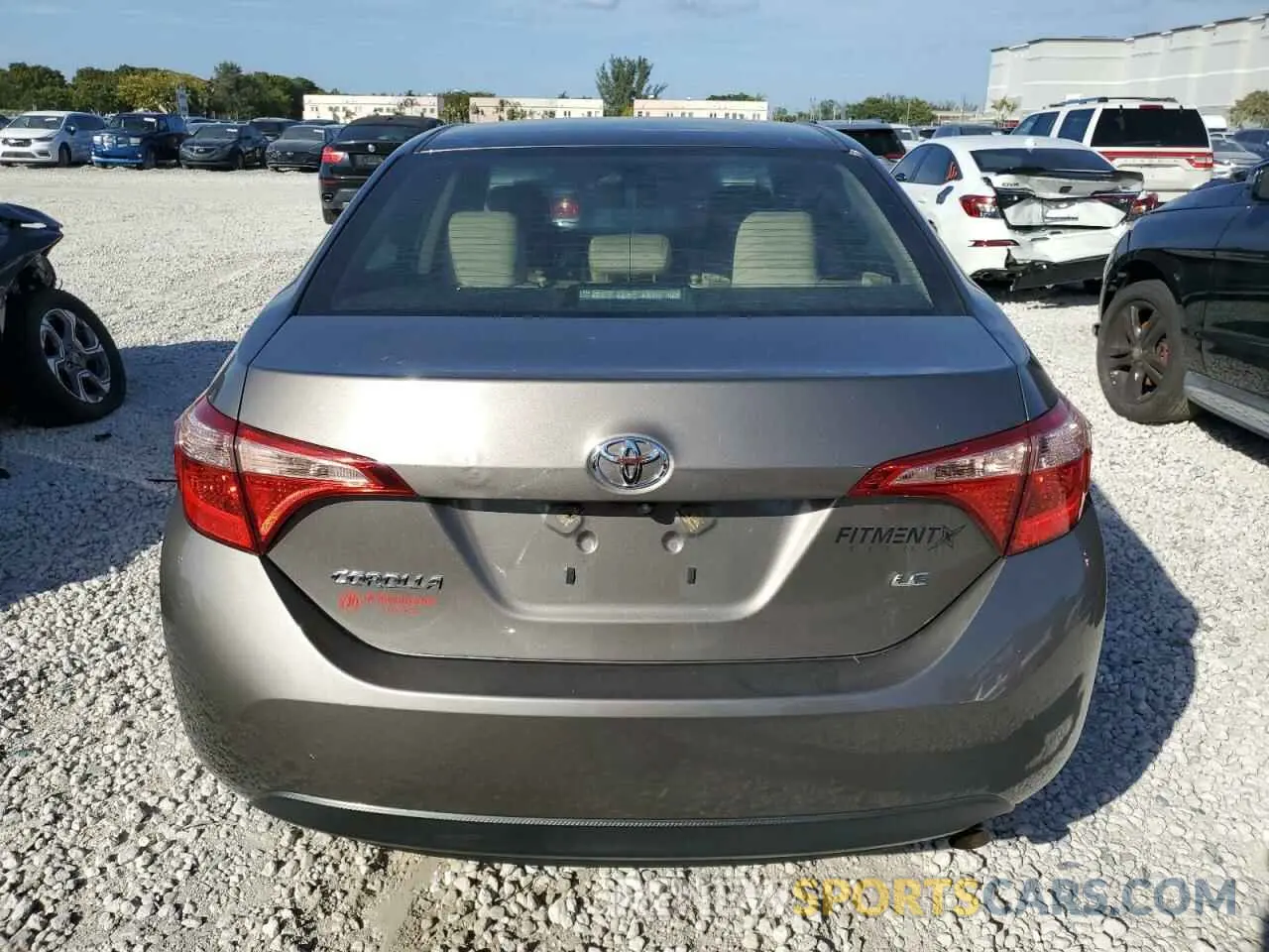 6 Photograph of a damaged car 2T1BURHE0KC214156 TOYOTA COROLLA 2019