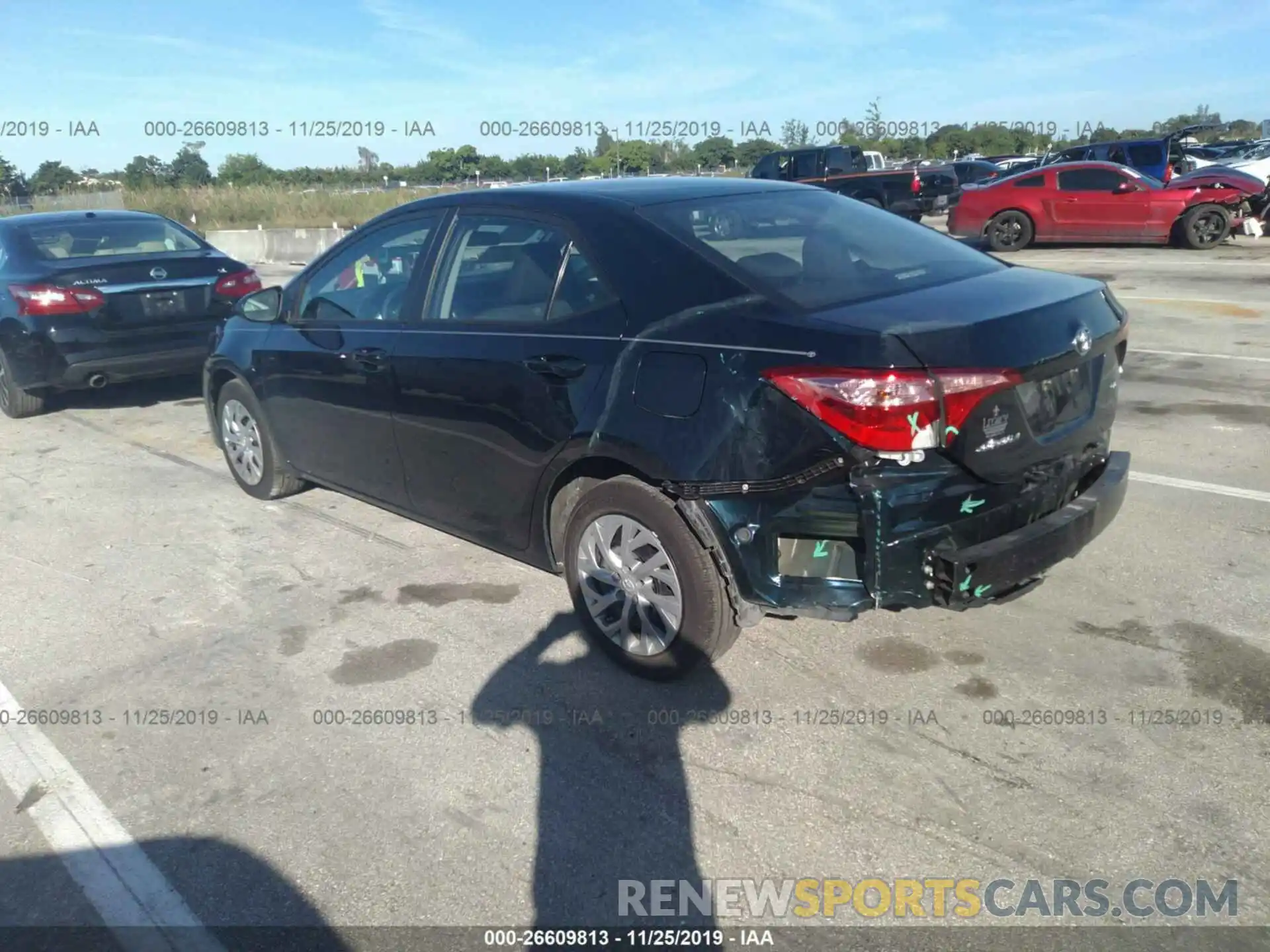 3 Photograph of a damaged car 2T1BURHE0KC215047 TOYOTA COROLLA 2019