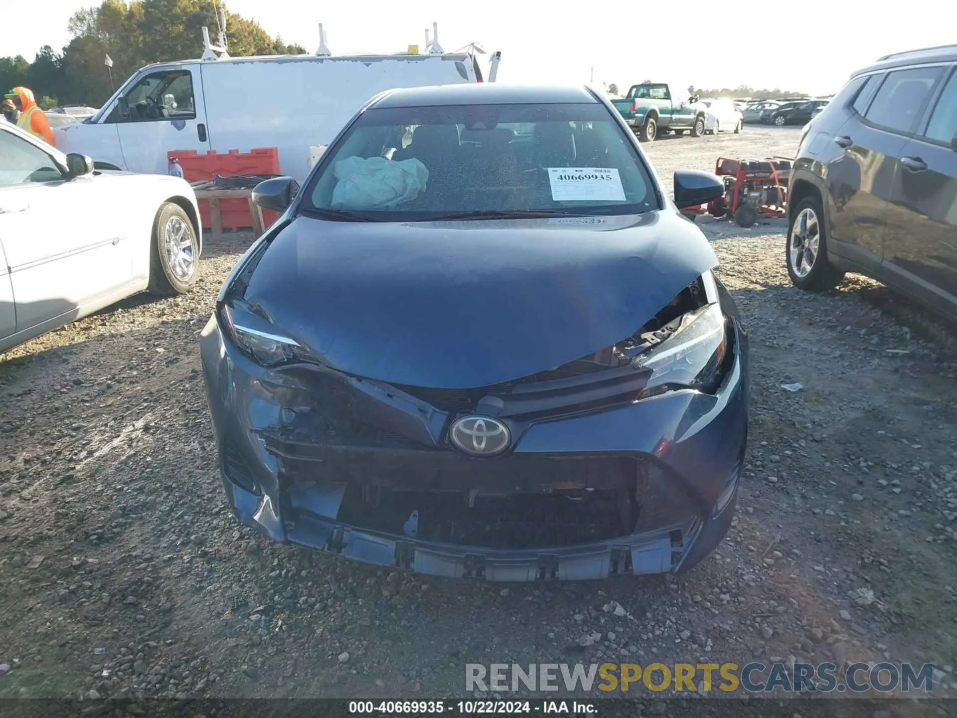 12 Photograph of a damaged car 2T1BURHE0KC217669 TOYOTA COROLLA 2019