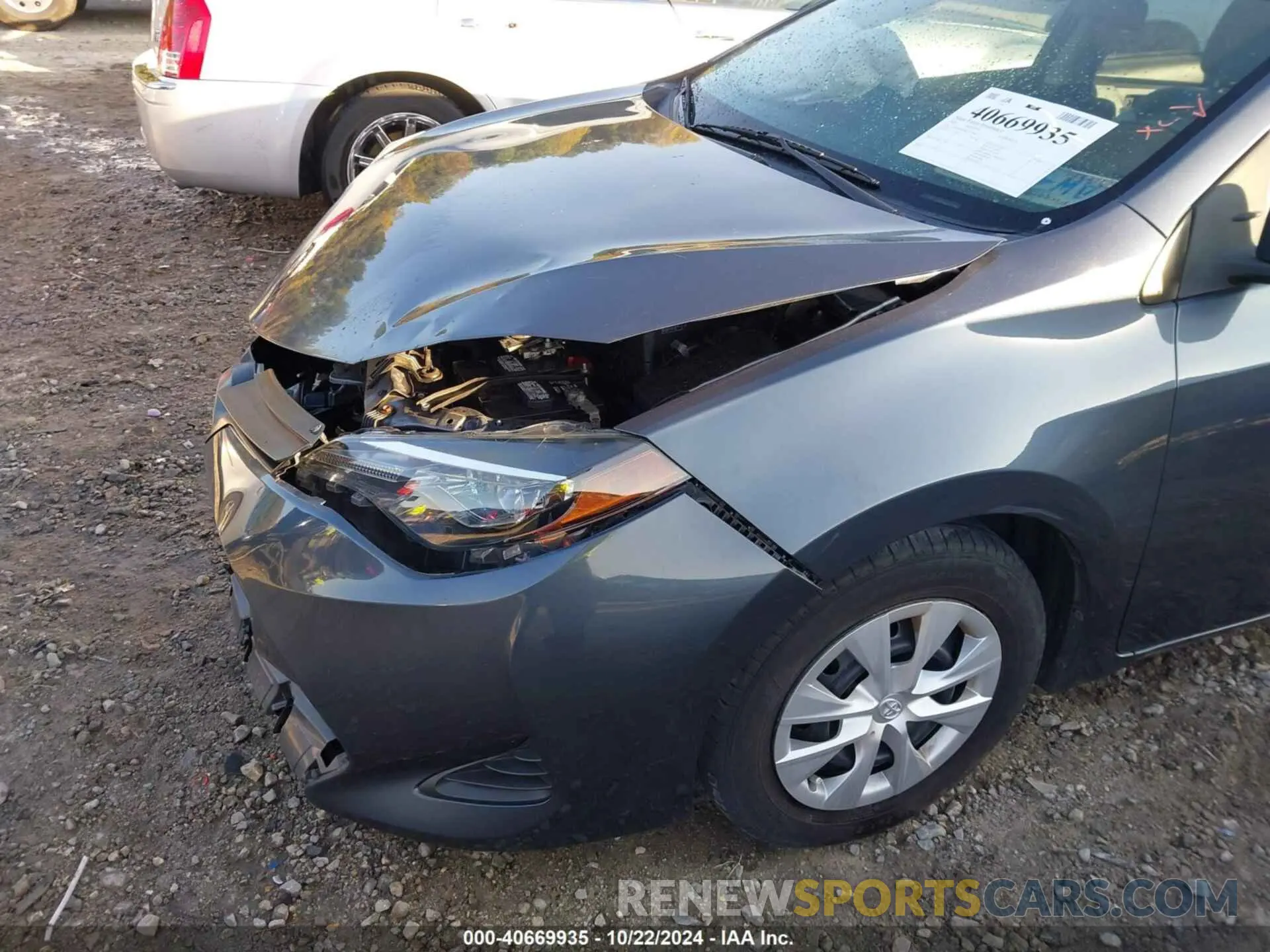 17 Photograph of a damaged car 2T1BURHE0KC217669 TOYOTA COROLLA 2019