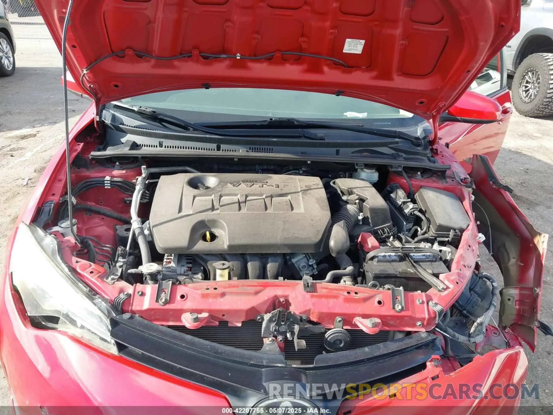 10 Photograph of a damaged car 2T1BURHE0KC222824 TOYOTA COROLLA 2019