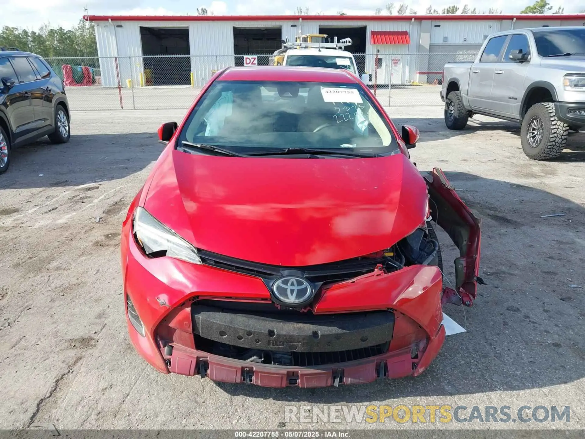 12 Photograph of a damaged car 2T1BURHE0KC222824 TOYOTA COROLLA 2019