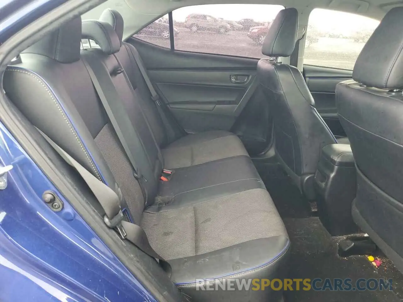 10 Photograph of a damaged car 2T1BURHE0KC227389 TOYOTA COROLLA 2019