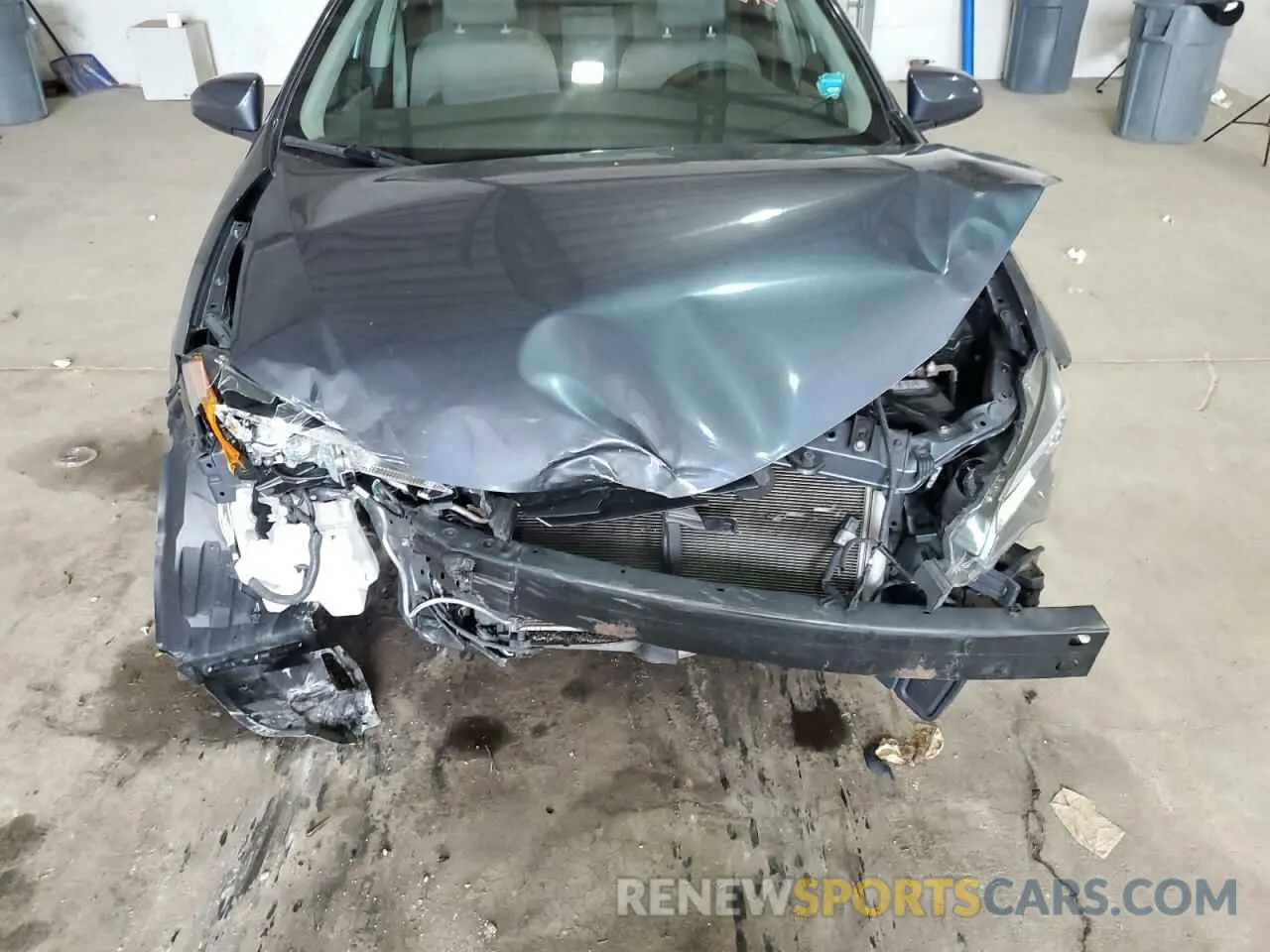11 Photograph of a damaged car 2T1BURHE0KC231913 TOYOTA COROLLA 2019
