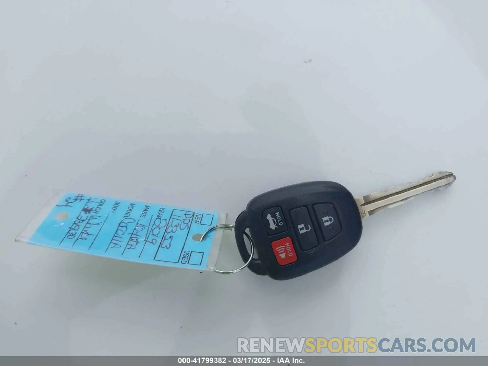 11 Photograph of a damaged car 2T1BURHE0KC231930 TOYOTA COROLLA 2019