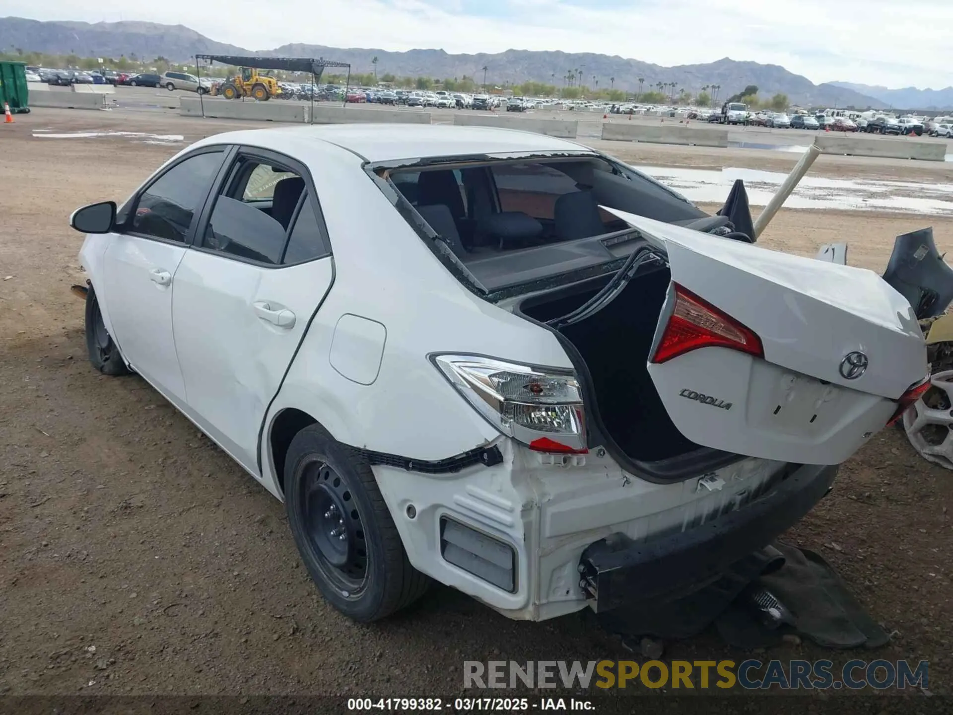 3 Photograph of a damaged car 2T1BURHE0KC231930 TOYOTA COROLLA 2019